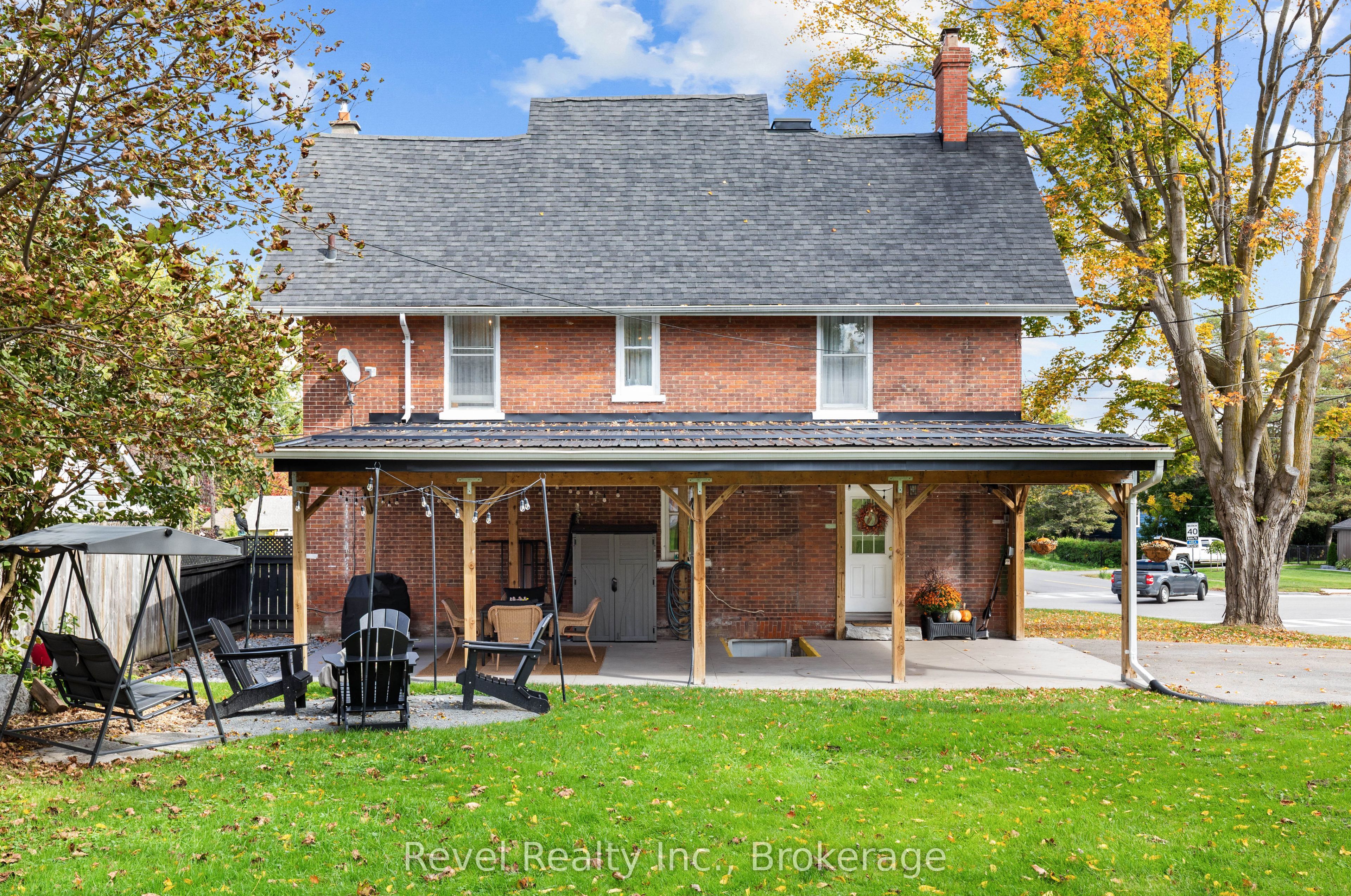 15578 Simcoe Street Property Photo 42