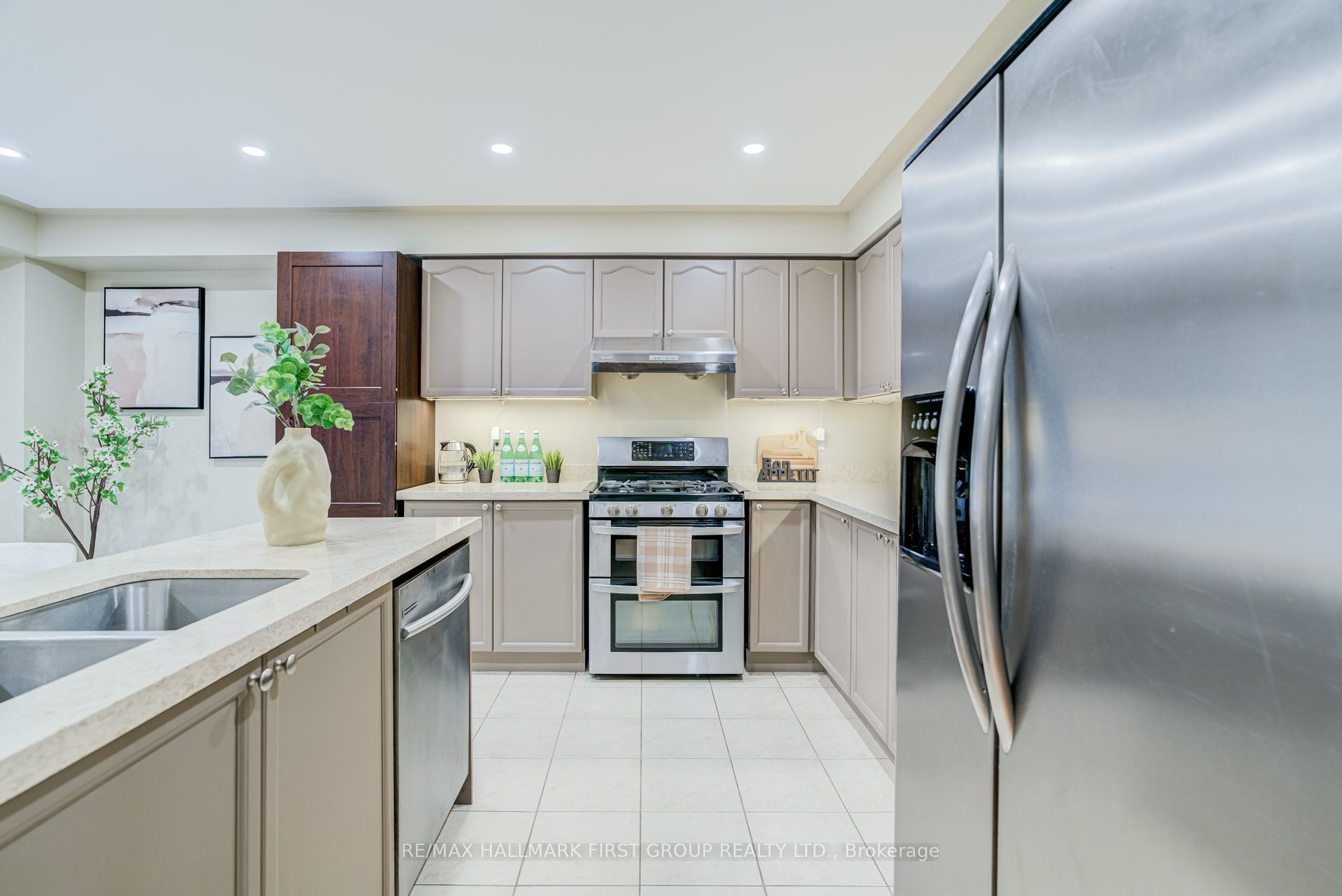 6 Tansley Crescent Property Photo 11