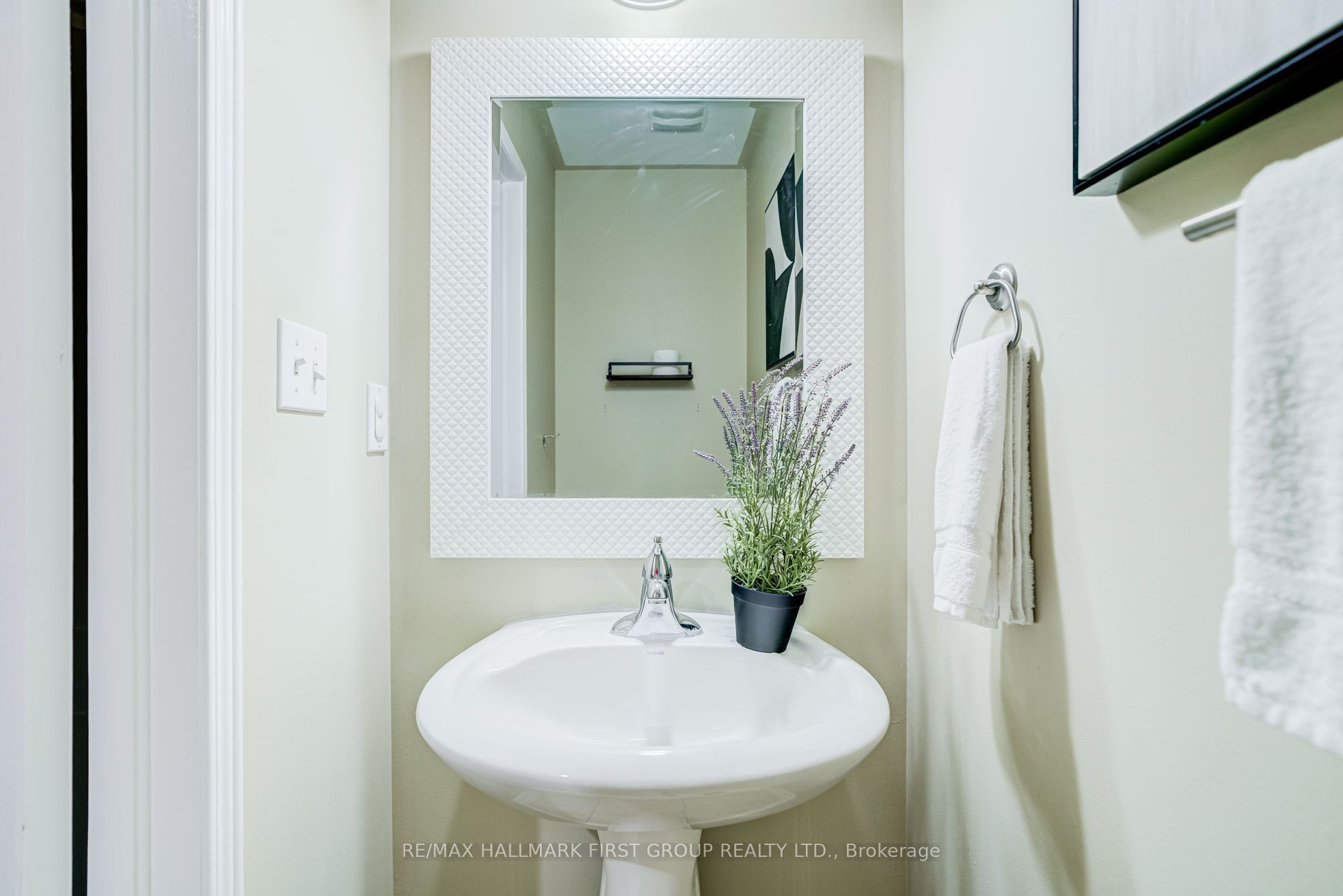 6 Tansley Crescent Property Photo 14