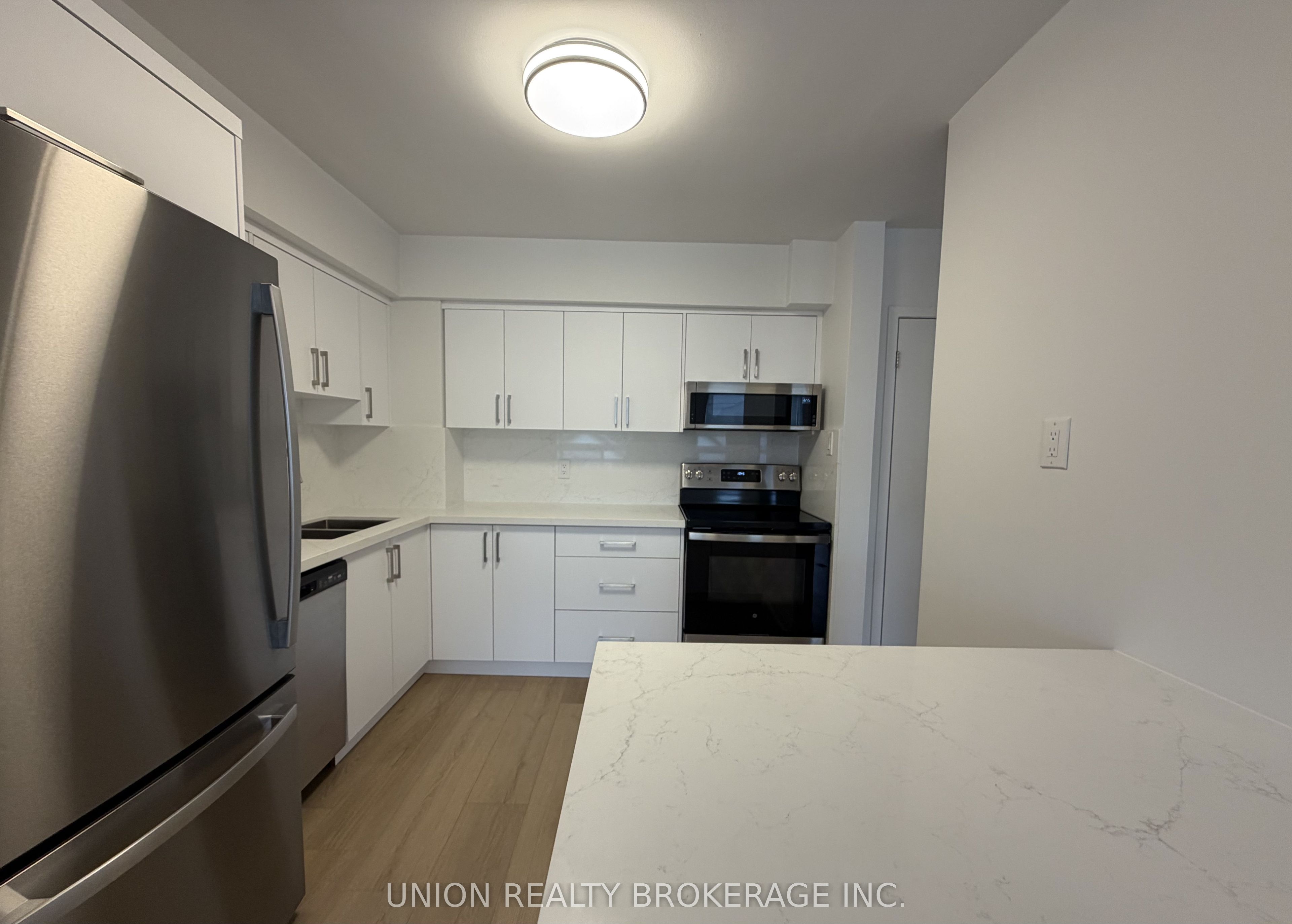 930a Pape Avenue Unit 1 Property Photo 2