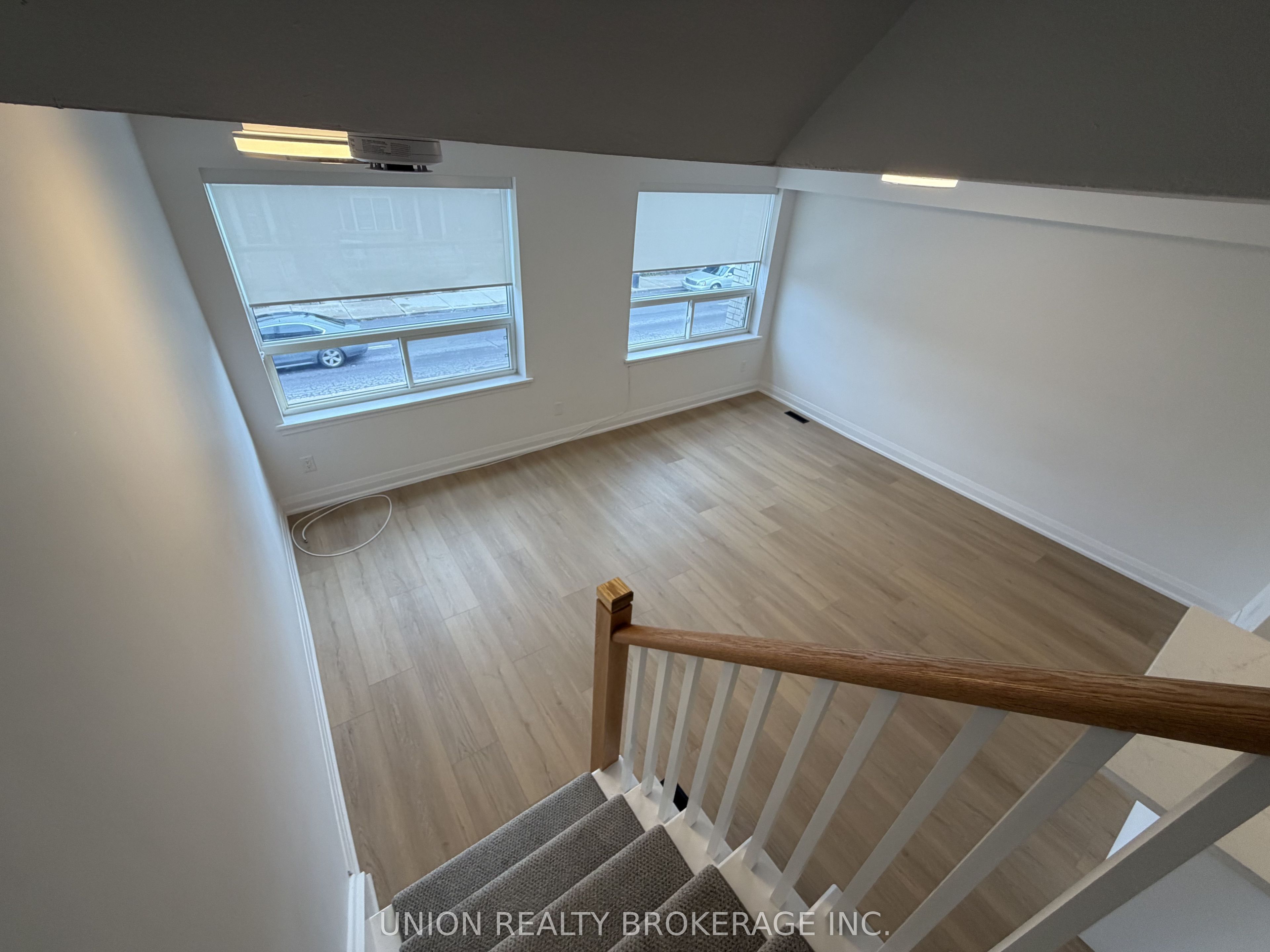 930a Pape Avenue Unit 1 Property Photo 7