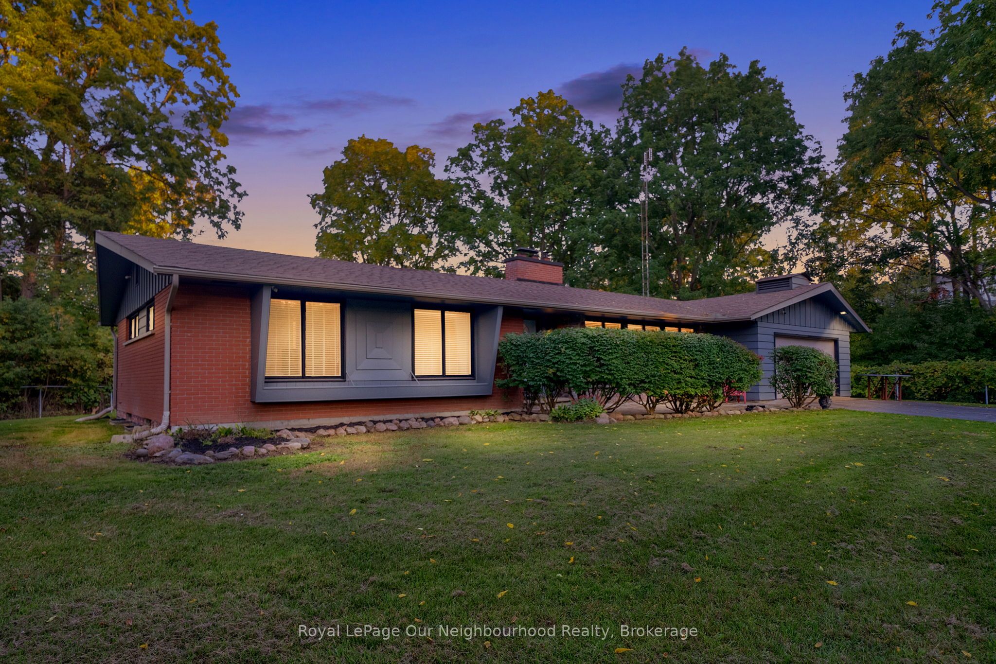 1539 Finch Avenue Property Photo 1