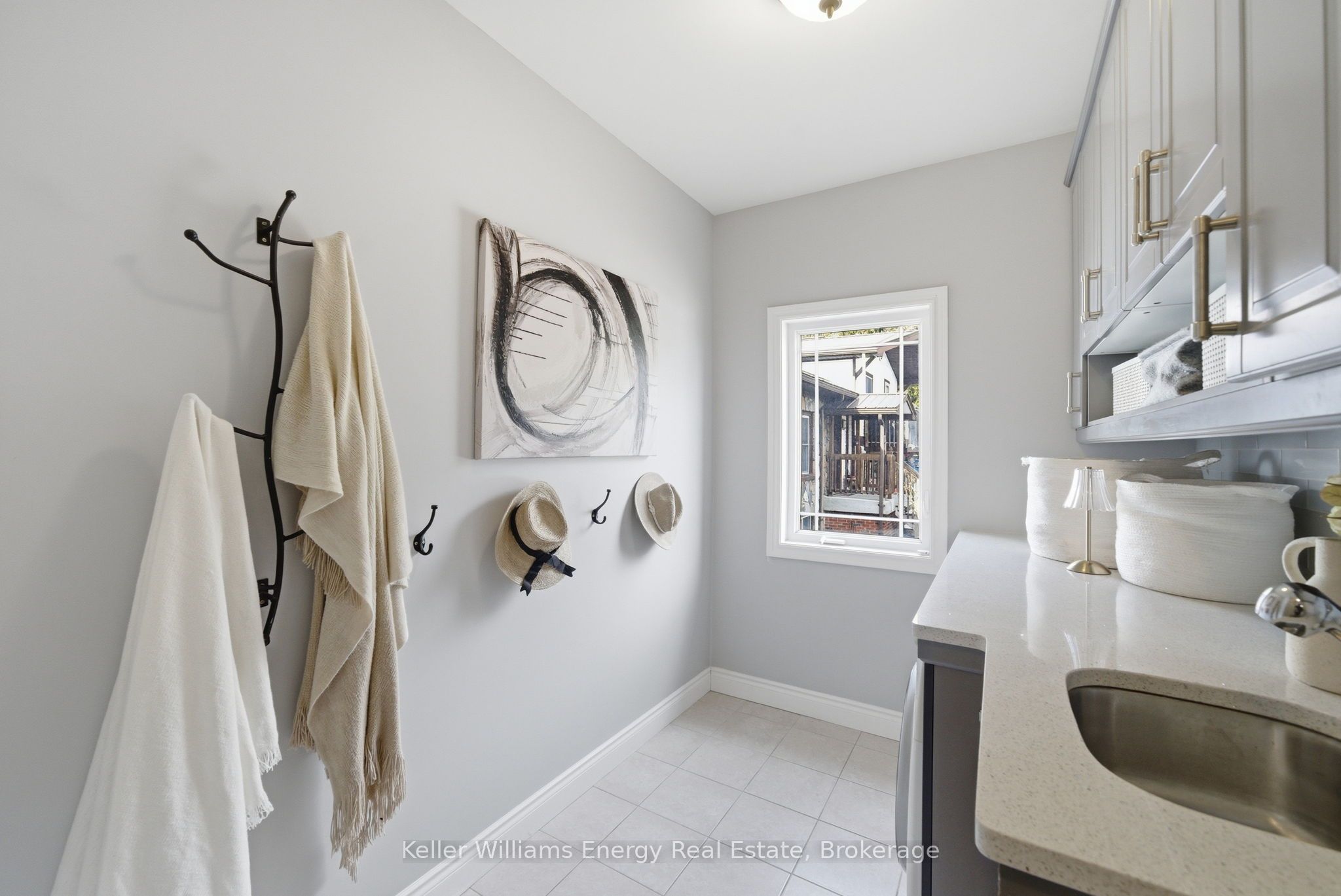 332 Carnegie Beach Road Property Photo 13