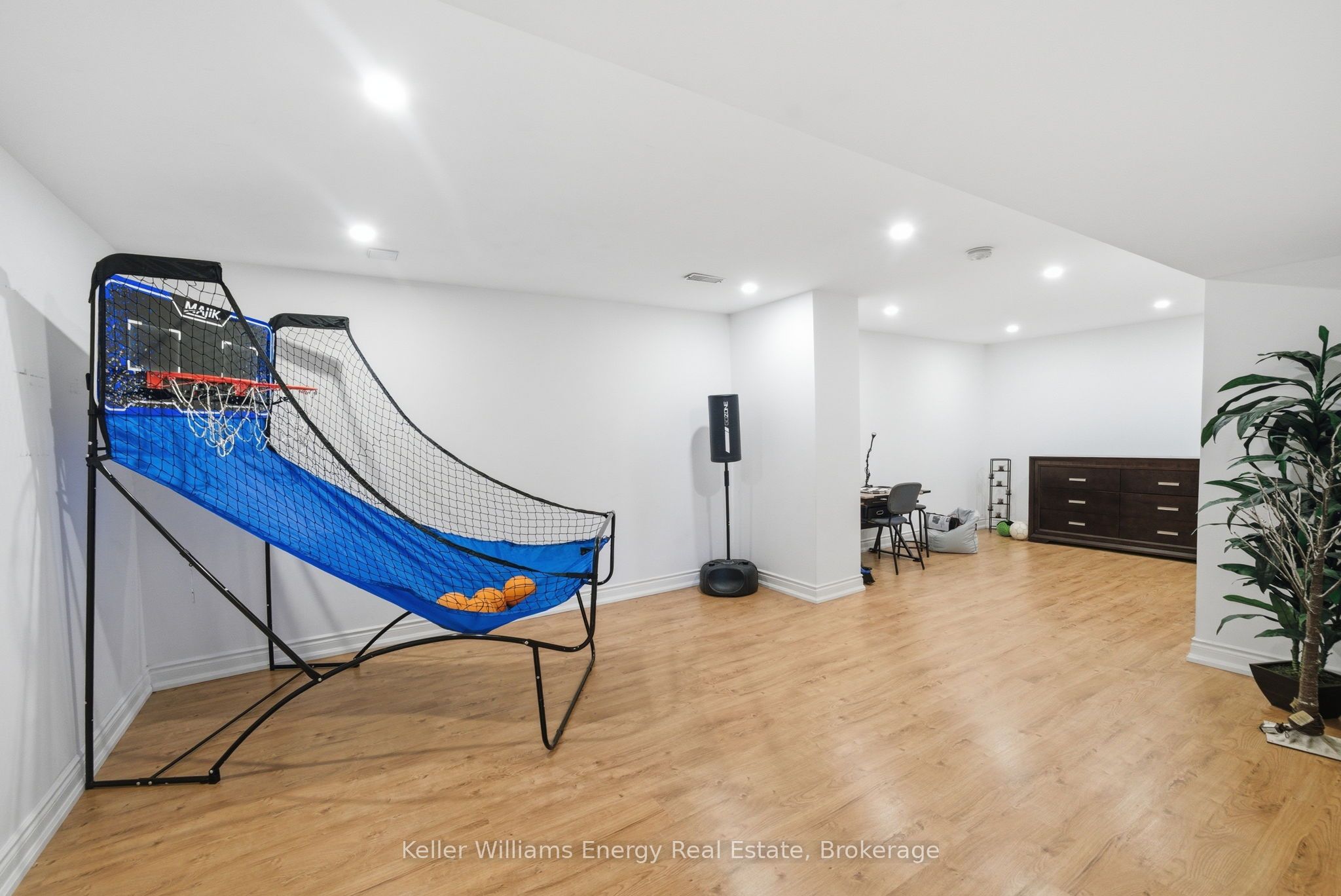 332 Carnegie Beach Road Property Photo 22