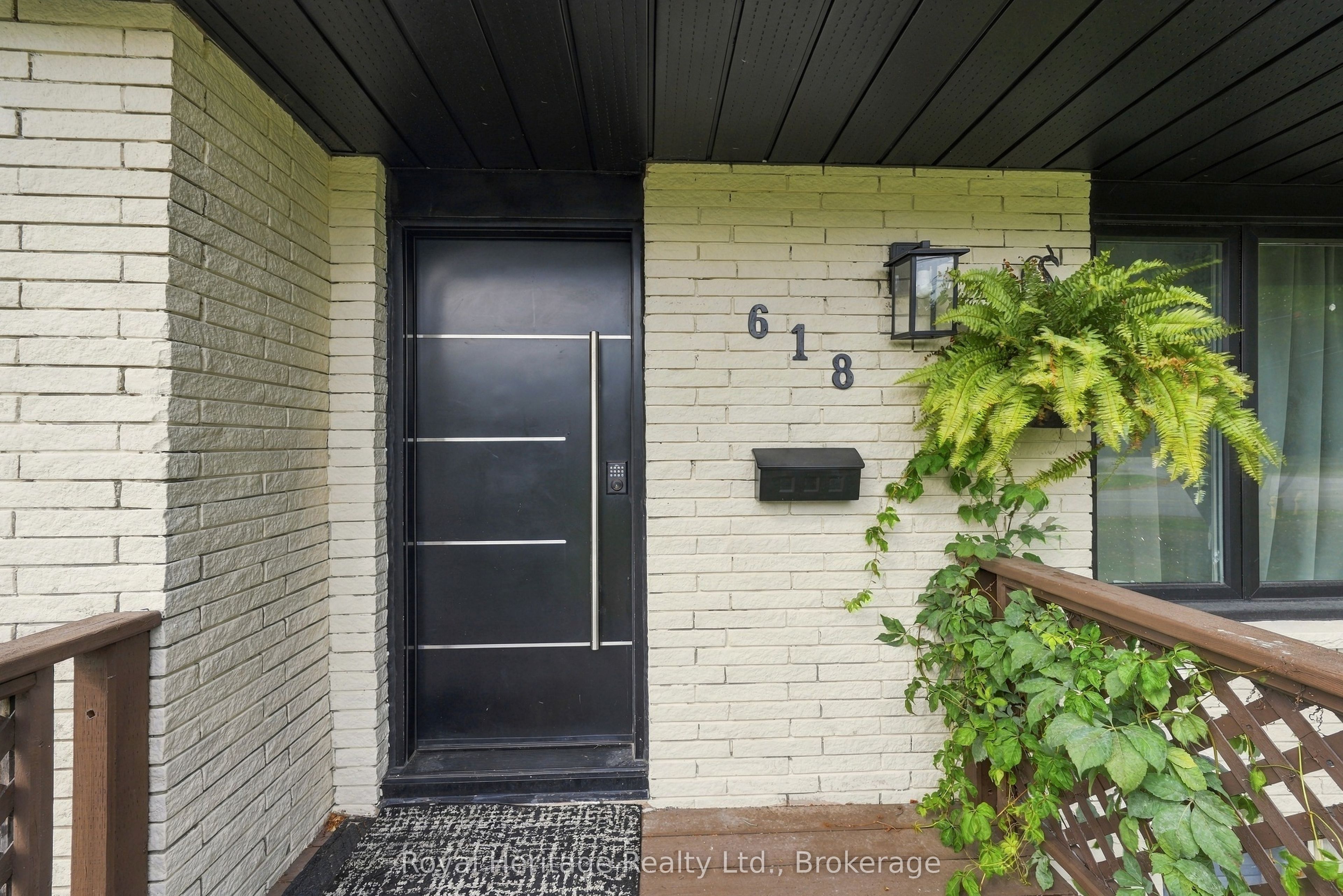 618 Sunset Boulevard Property Photo 4