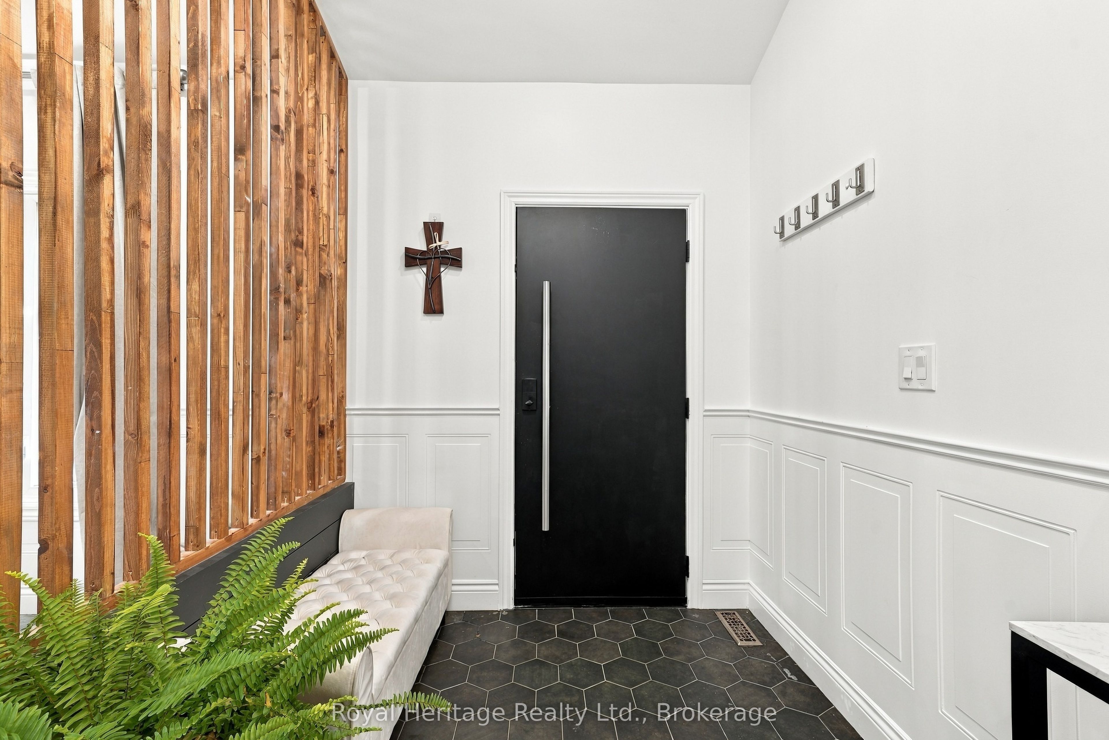 618 Sunset Boulevard Property Photo 5