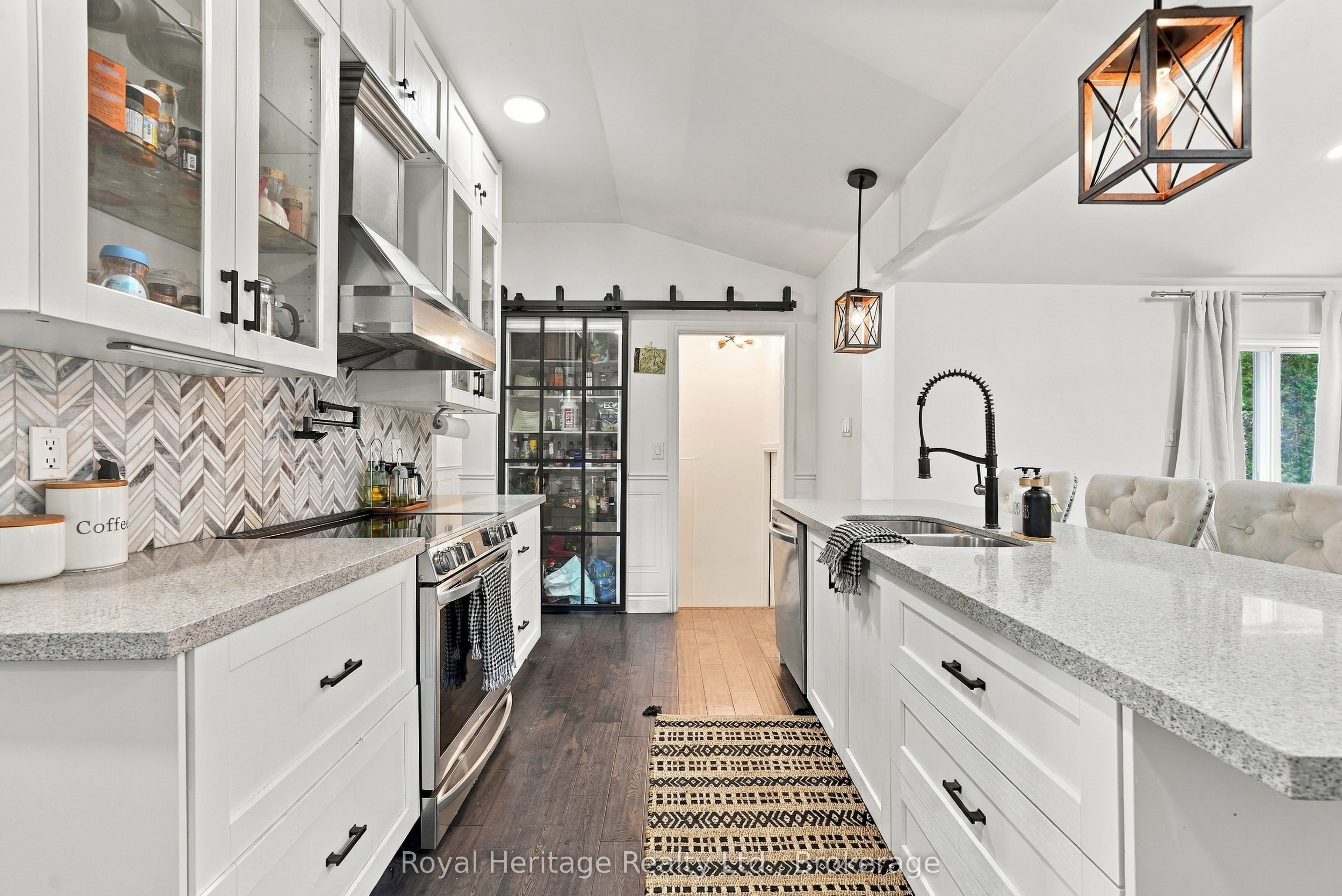 618 Sunset Boulevard Property Photo 11