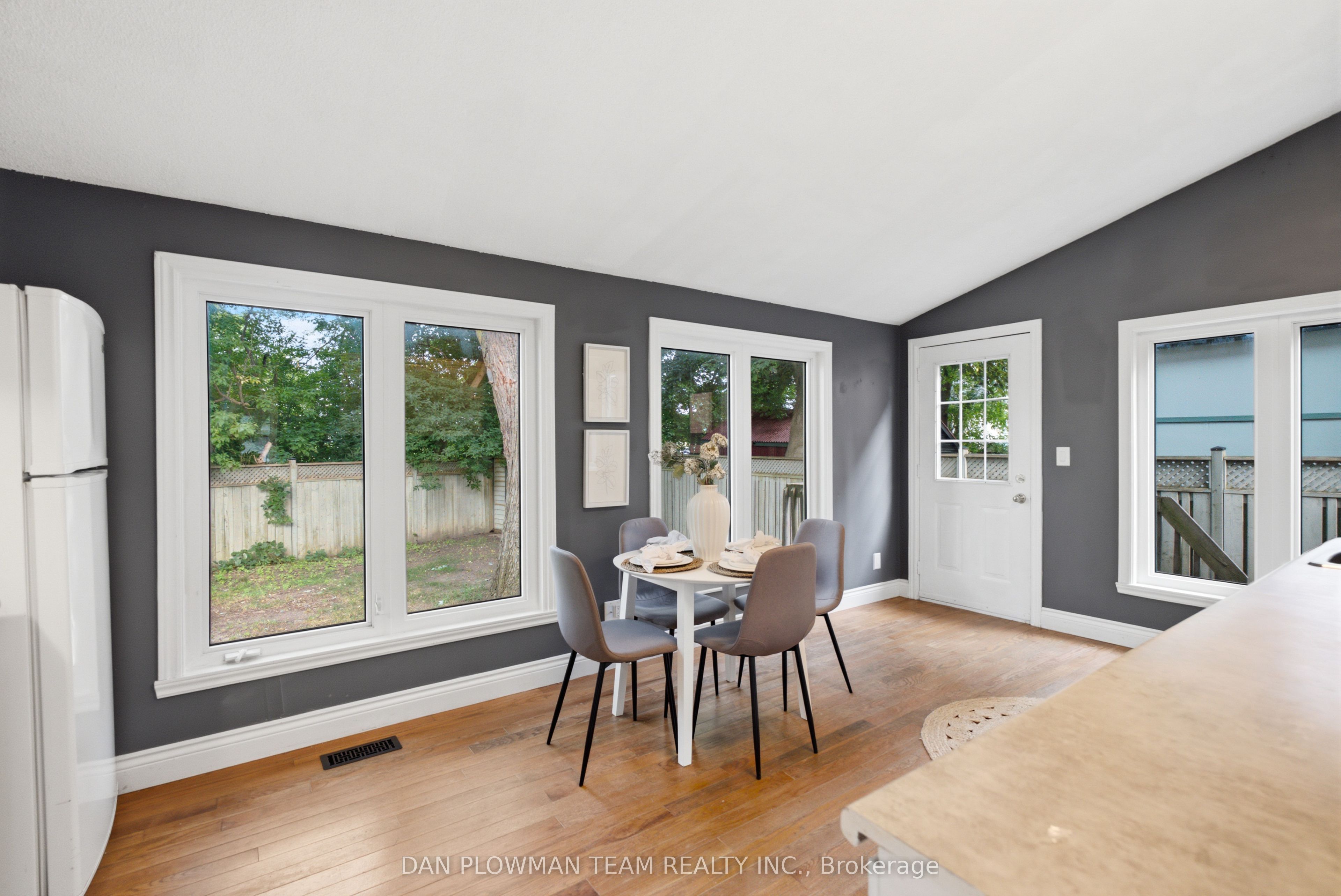 265 Haig Street Property Photo 6
