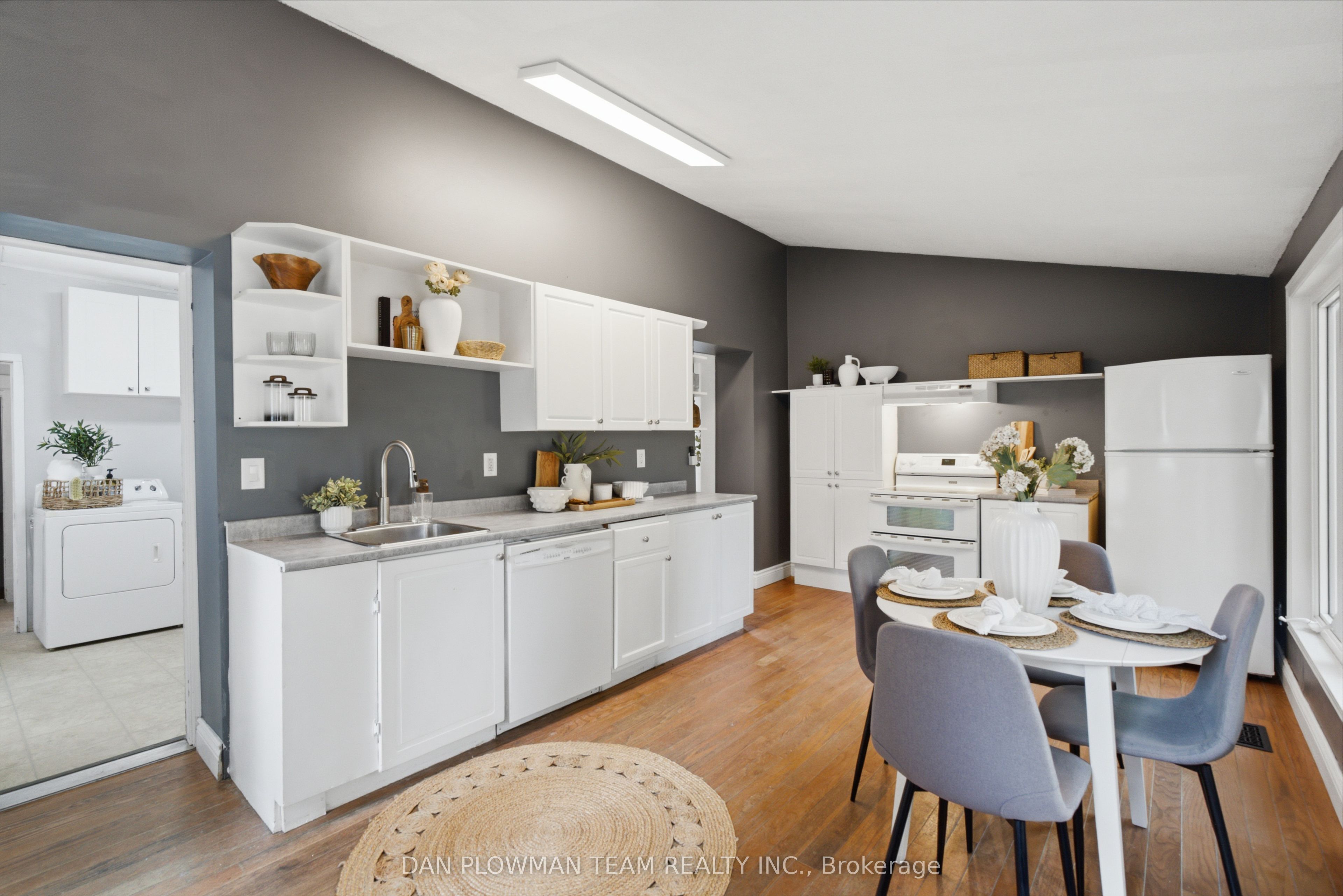 265 Haig Street Property Photo 8