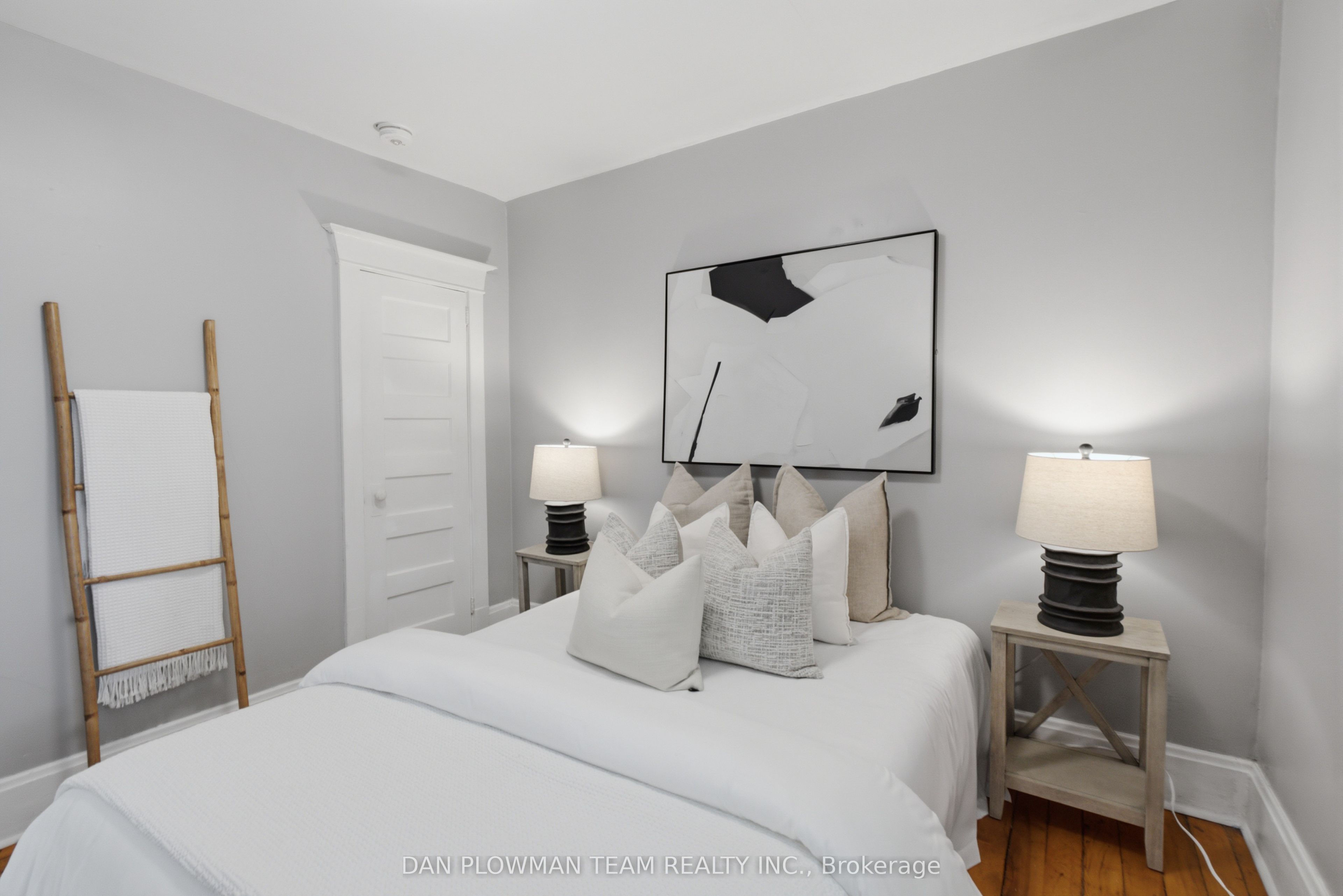 265 Haig Street Property Photo 16