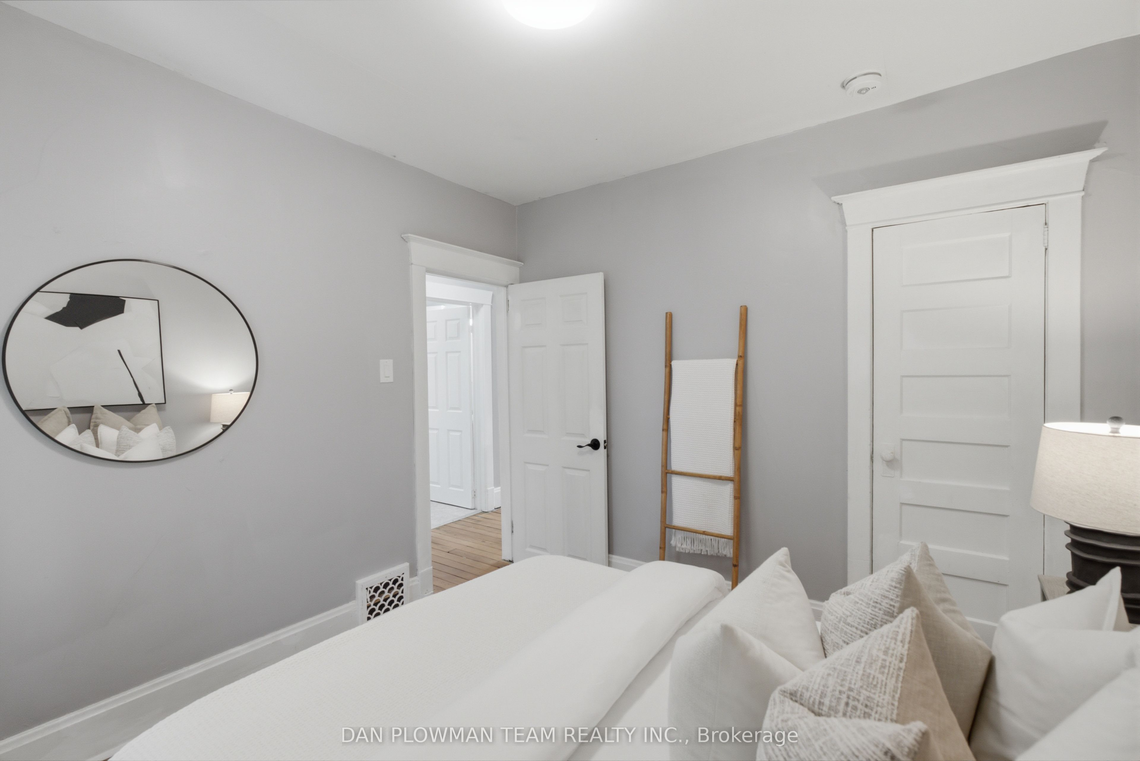 265 Haig Street Property Photo 17