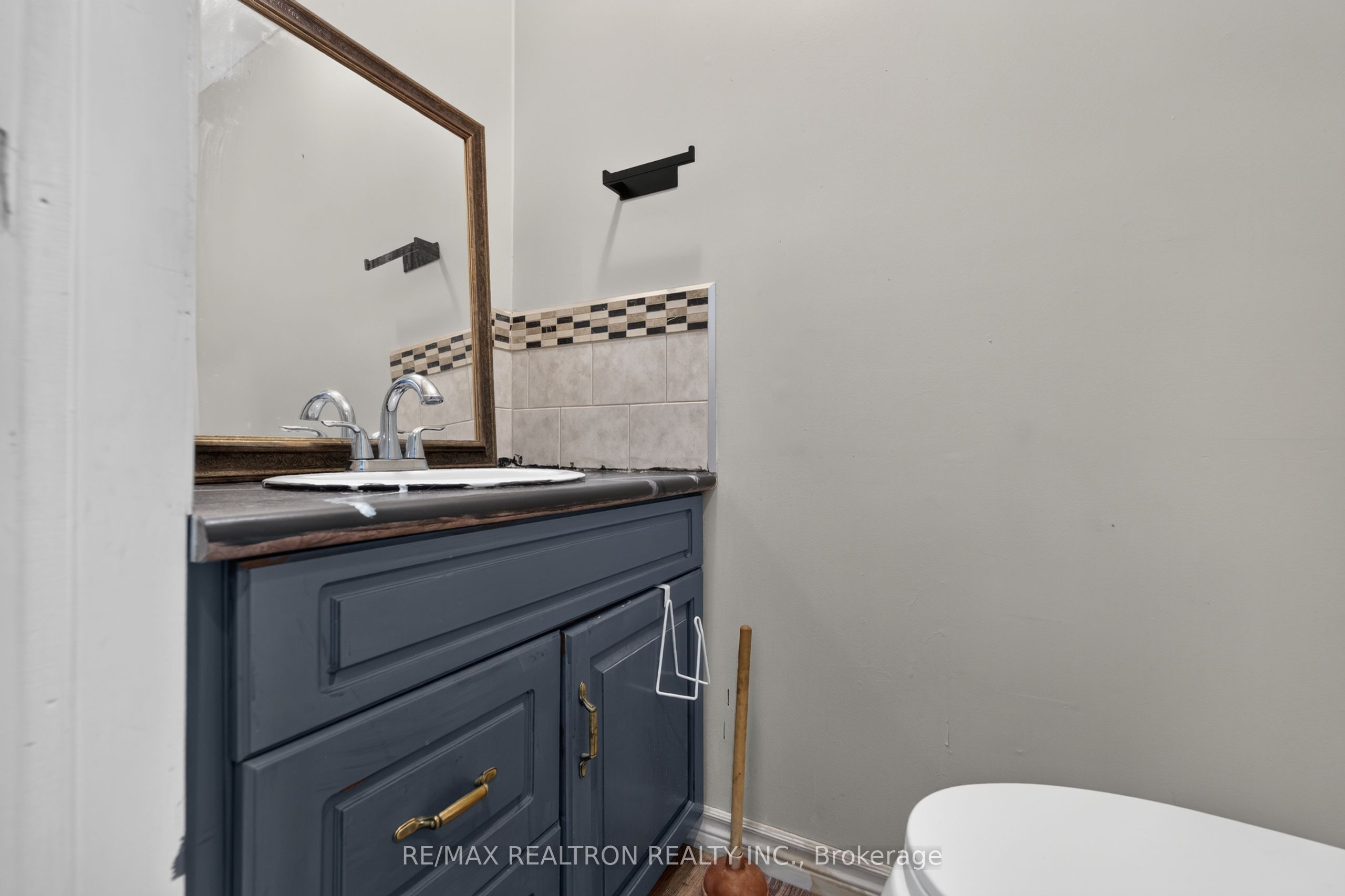 86 Tams Drive #main Property Photo 15