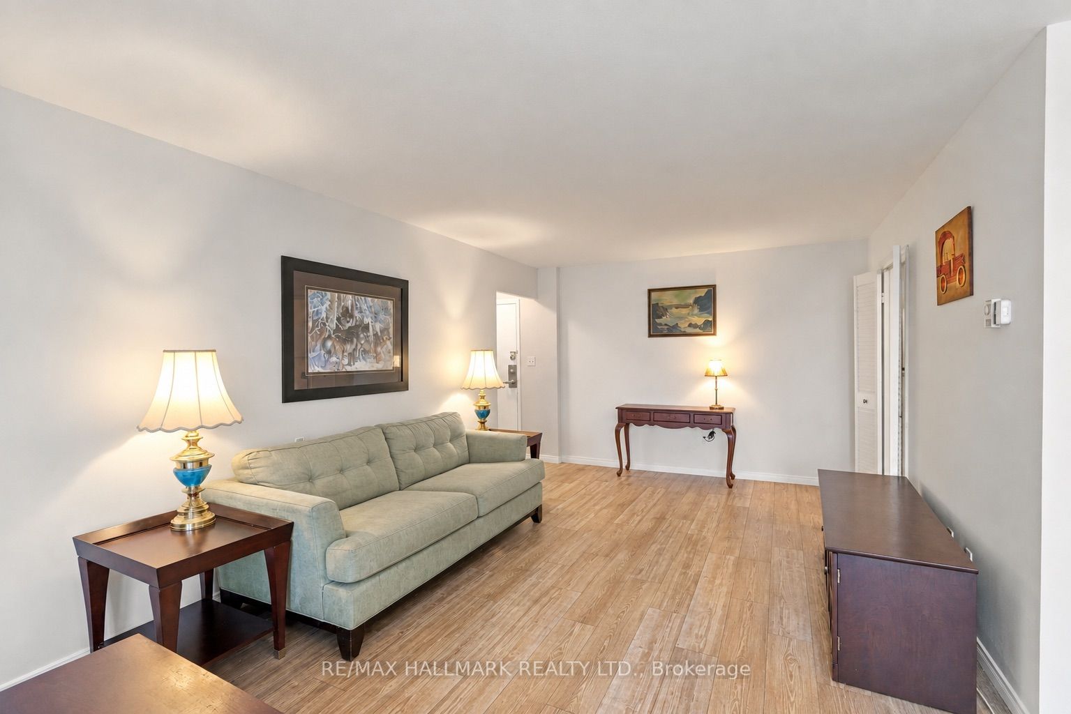 1 Massey Square 1419 Property Photo 2