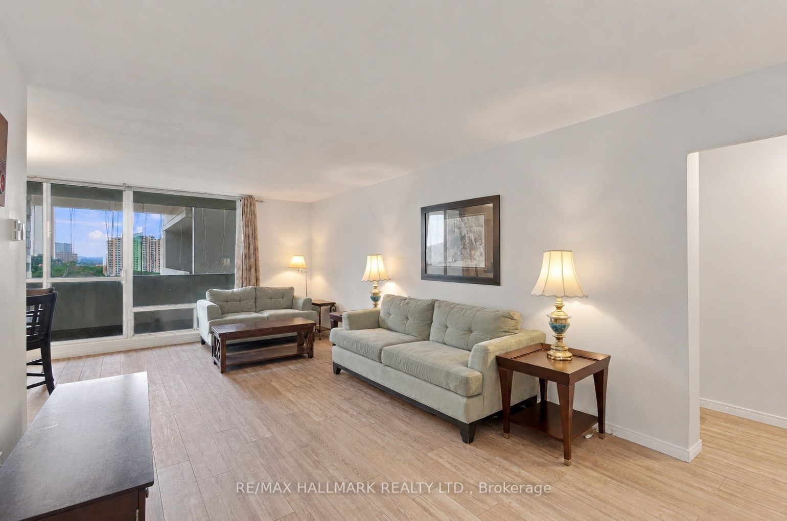 1 Massey Square 1419 Property Photo 3