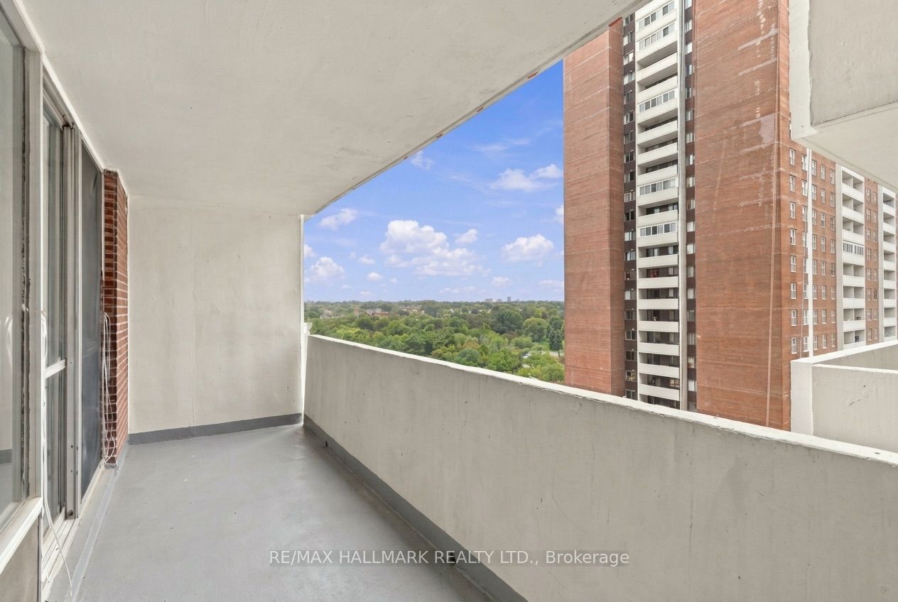 1 Massey Square 1419 Property Photo 12