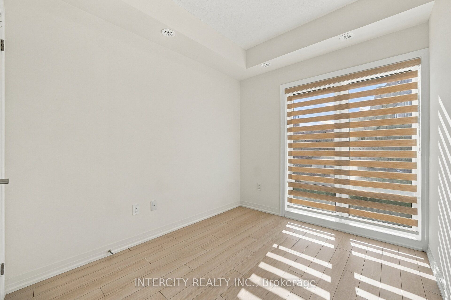 235 Mclevin Avenue 4 Property Photo 17