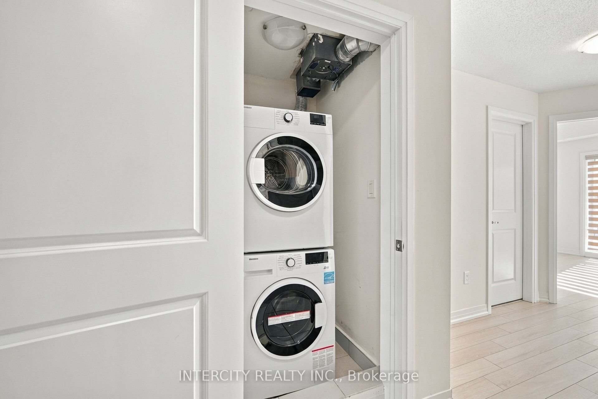 235 Mclevin Avenue 4 Property Photo 20