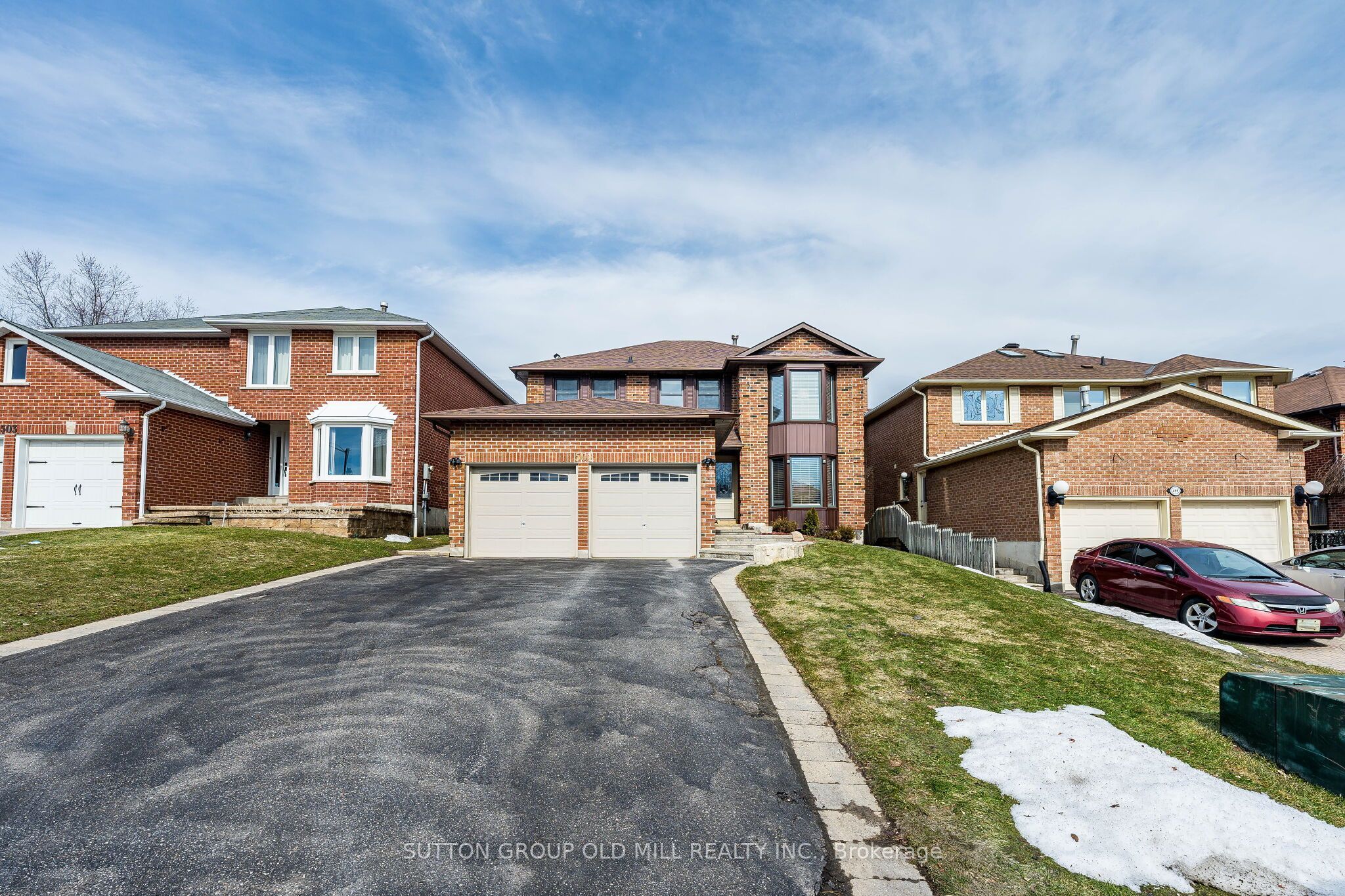 501 Sundown Crescent