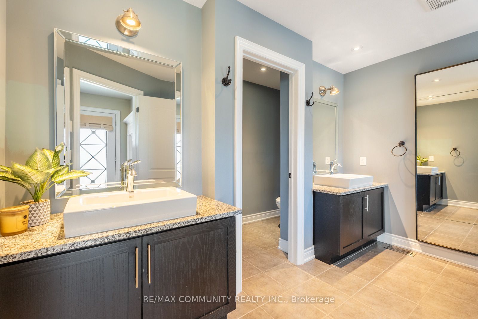 353 Shipway Avenue Property Photo 24