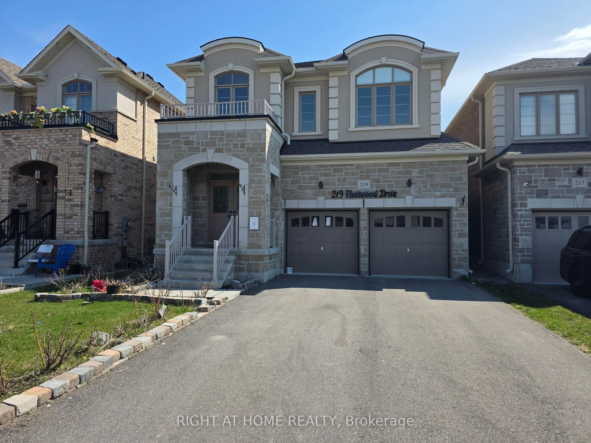 219 Fleetwood Drive Property Photo 1