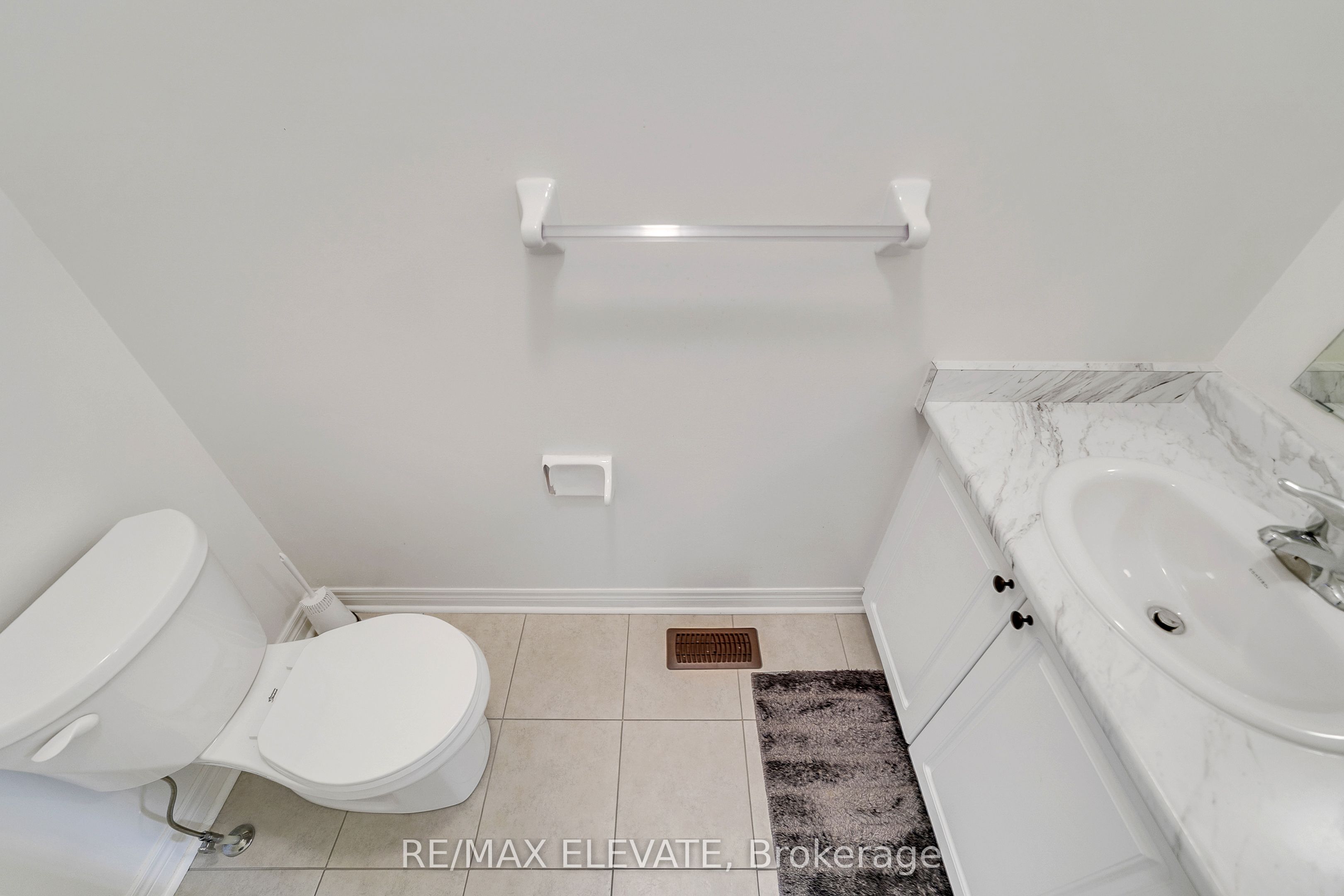 1208 Jim Brewster Circle Property Photo 4