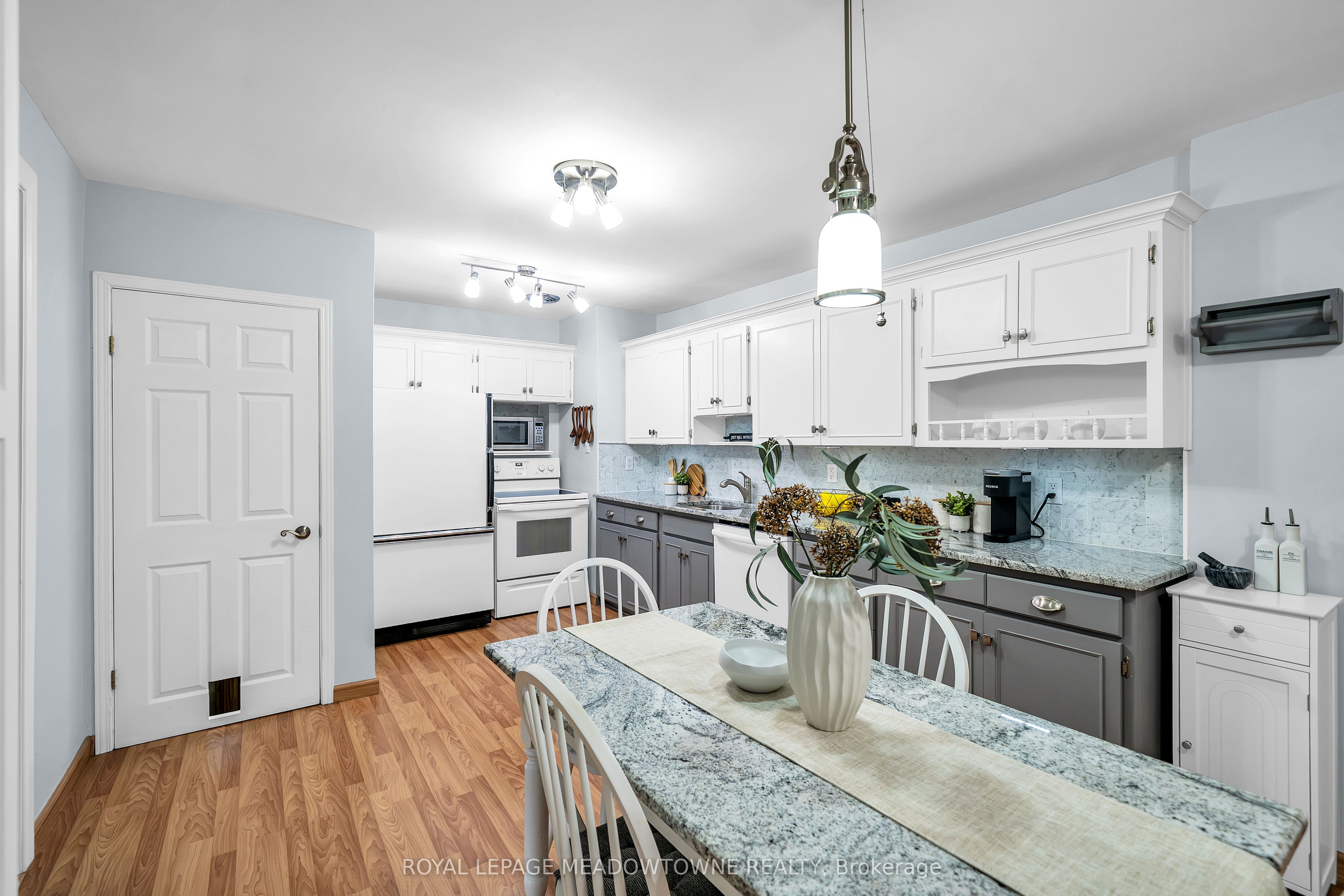 48 Garside Avenue Property Photo 12