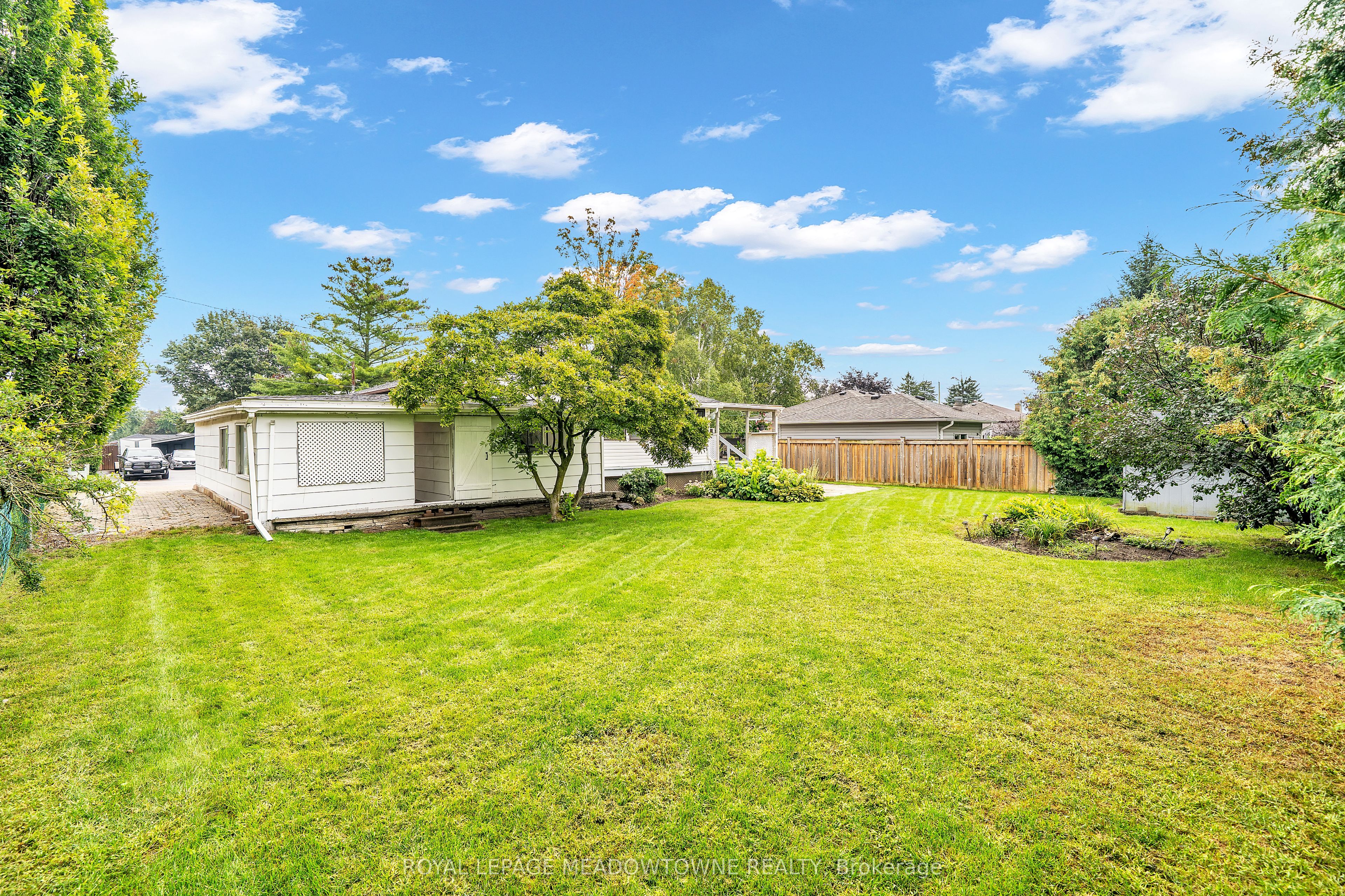 48 Garside Avenue Property Photo 44