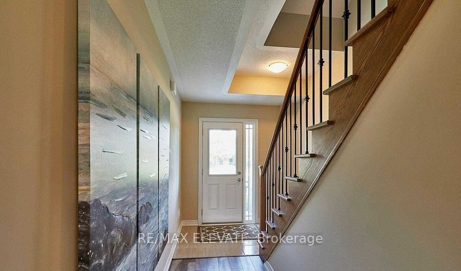 28 Waterstone Way Property Photo 2
