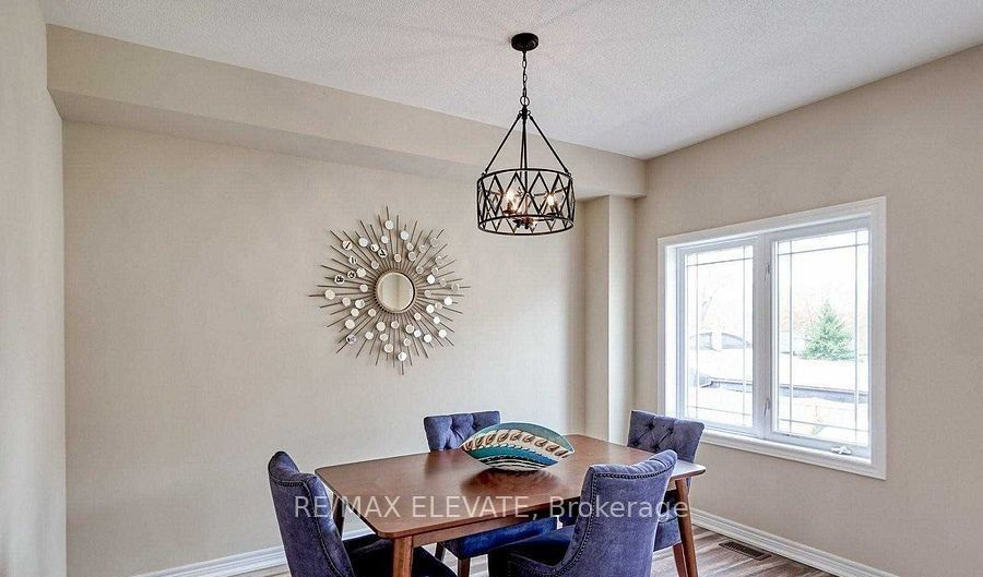 28 Waterstone Way Property Photo 8