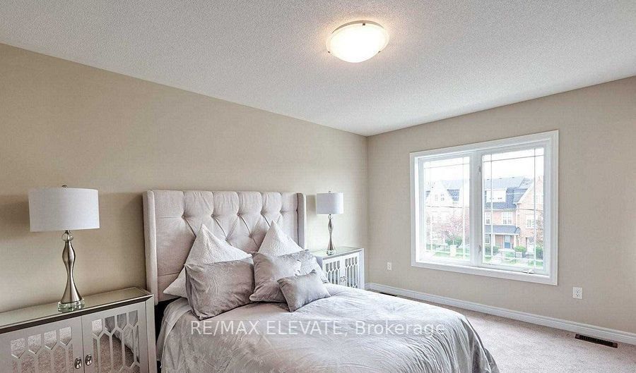 28 Waterstone Way Property Photo 10