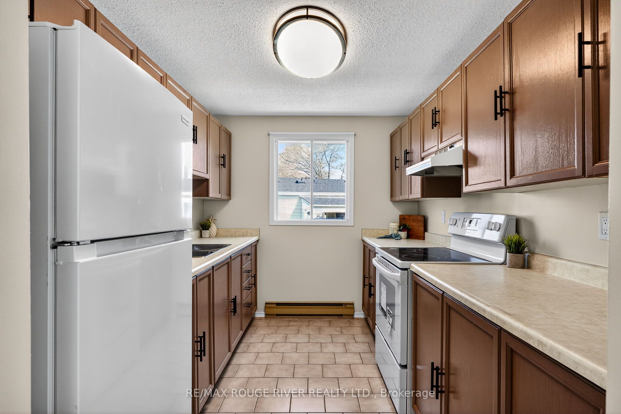 22 Eastbank Road Property Photo 11