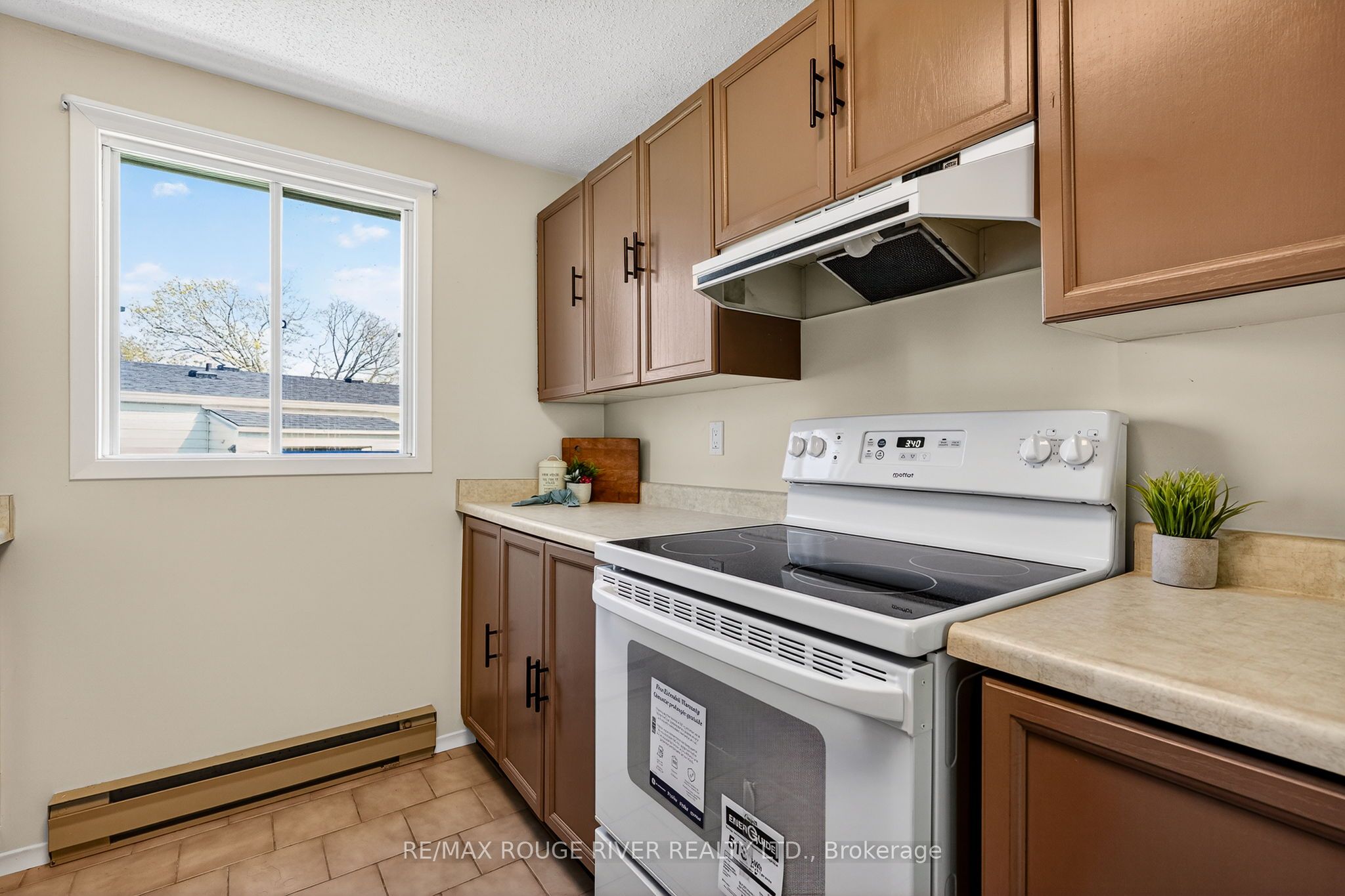 22 Eastbank Road Property Photo 12