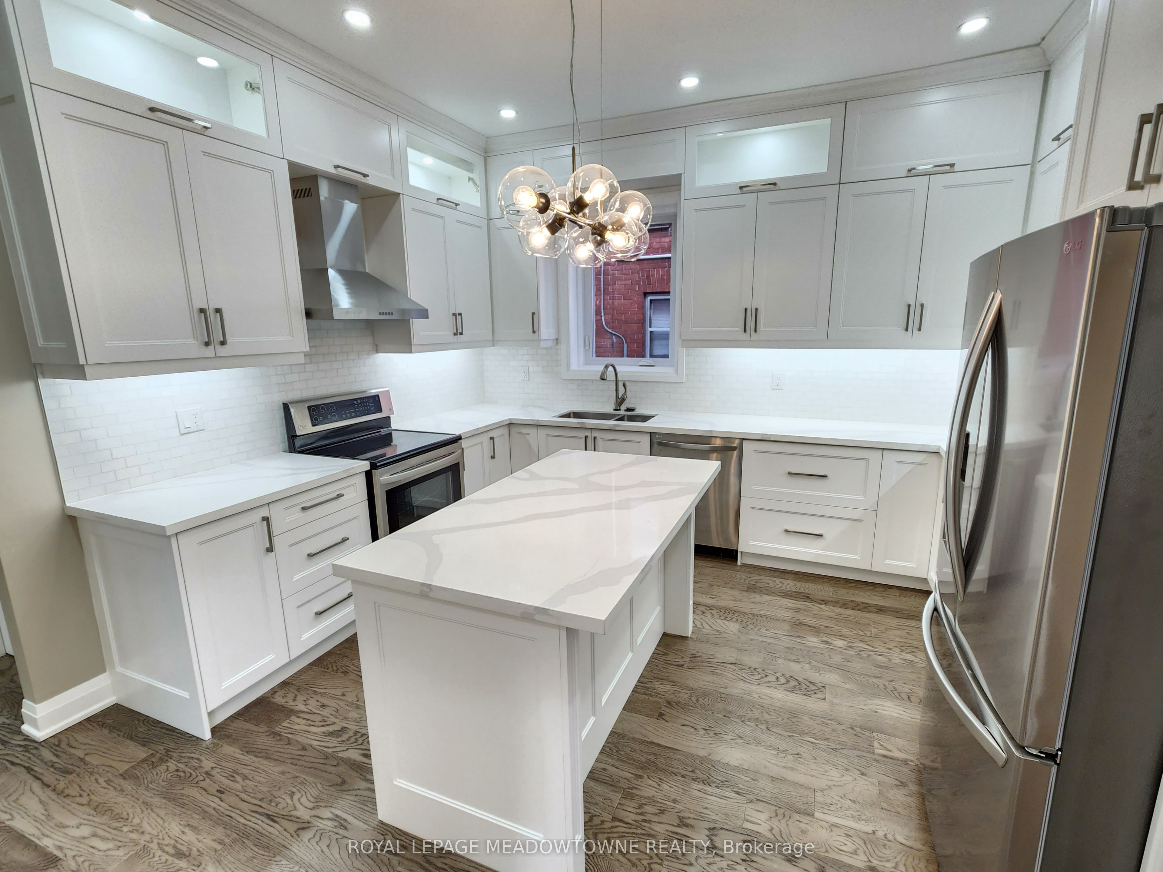 119 Colborne Street E Property Photo 5