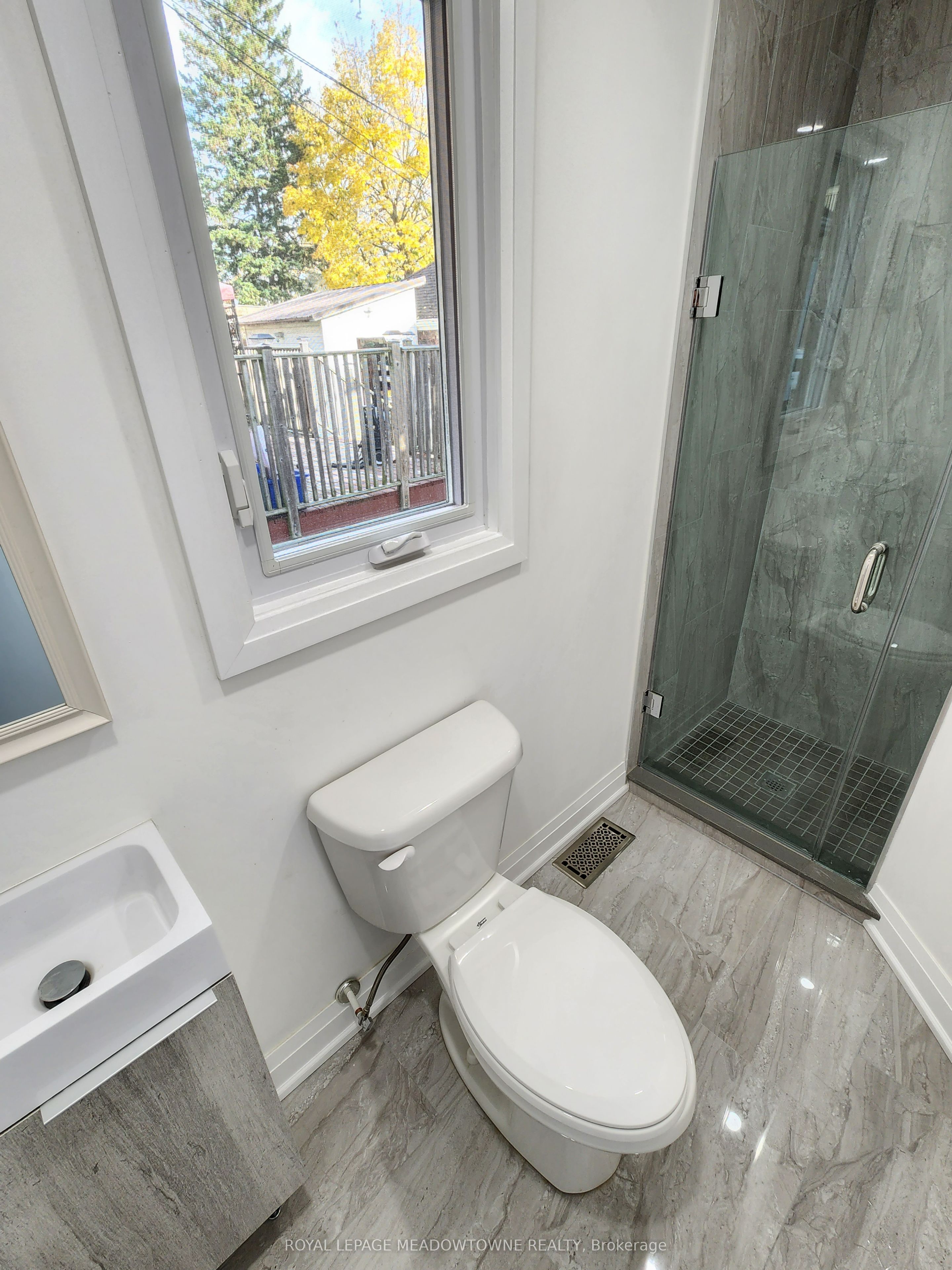 119 Colborne Street E Property Photo 8