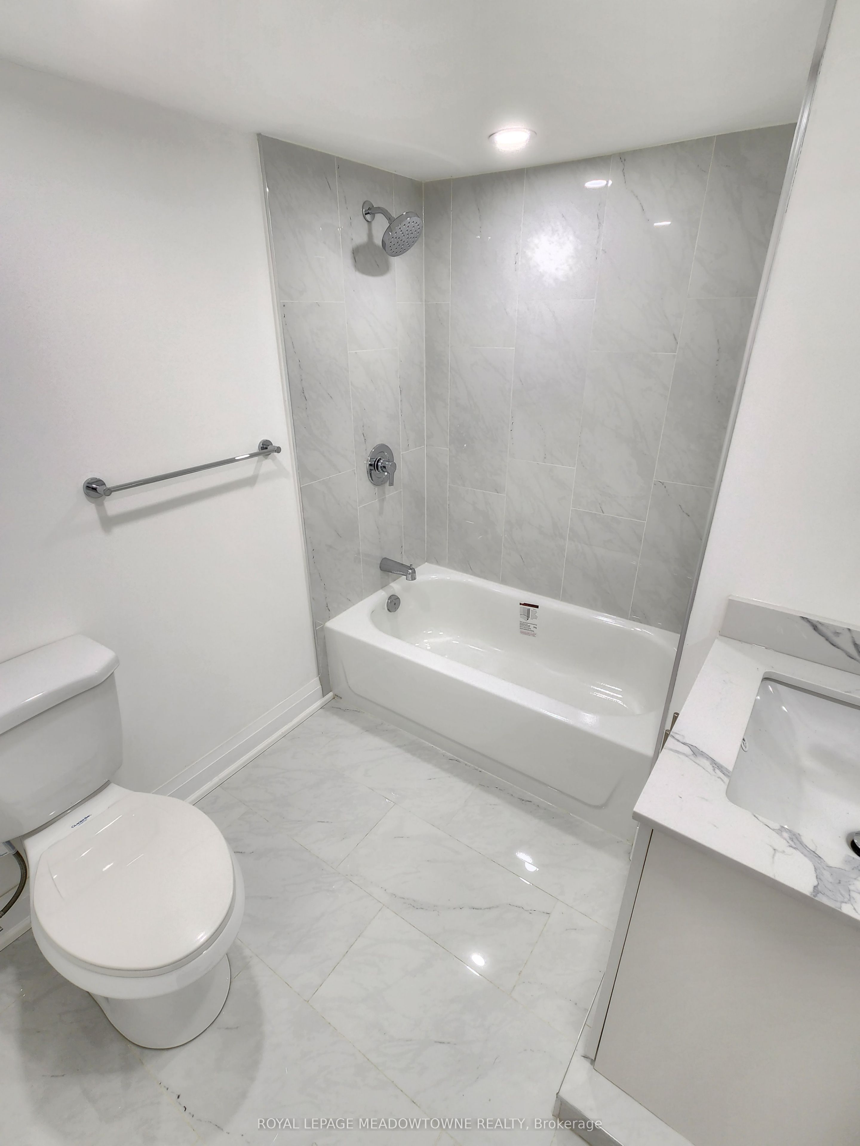 119 Colborne Street E Property Photo 16