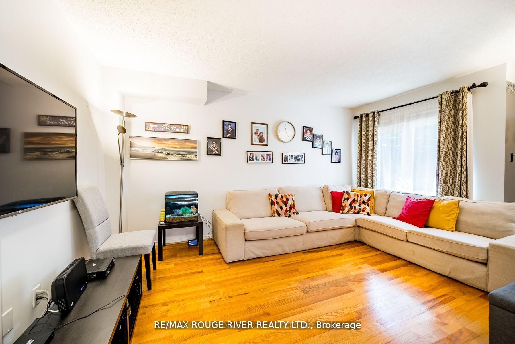 880 Castlegrove Avenue Property Photo 12
