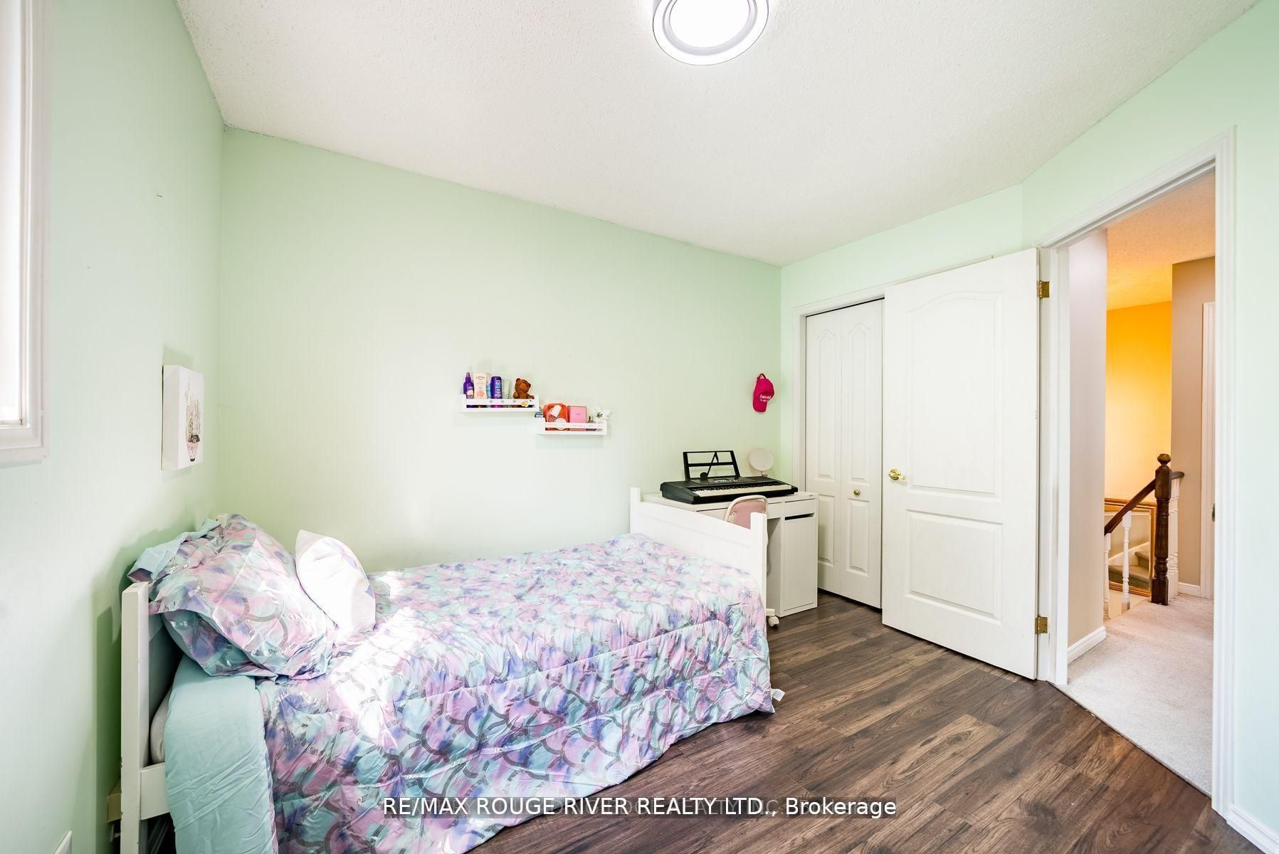 880 Castlegrove Avenue Property Photo 20