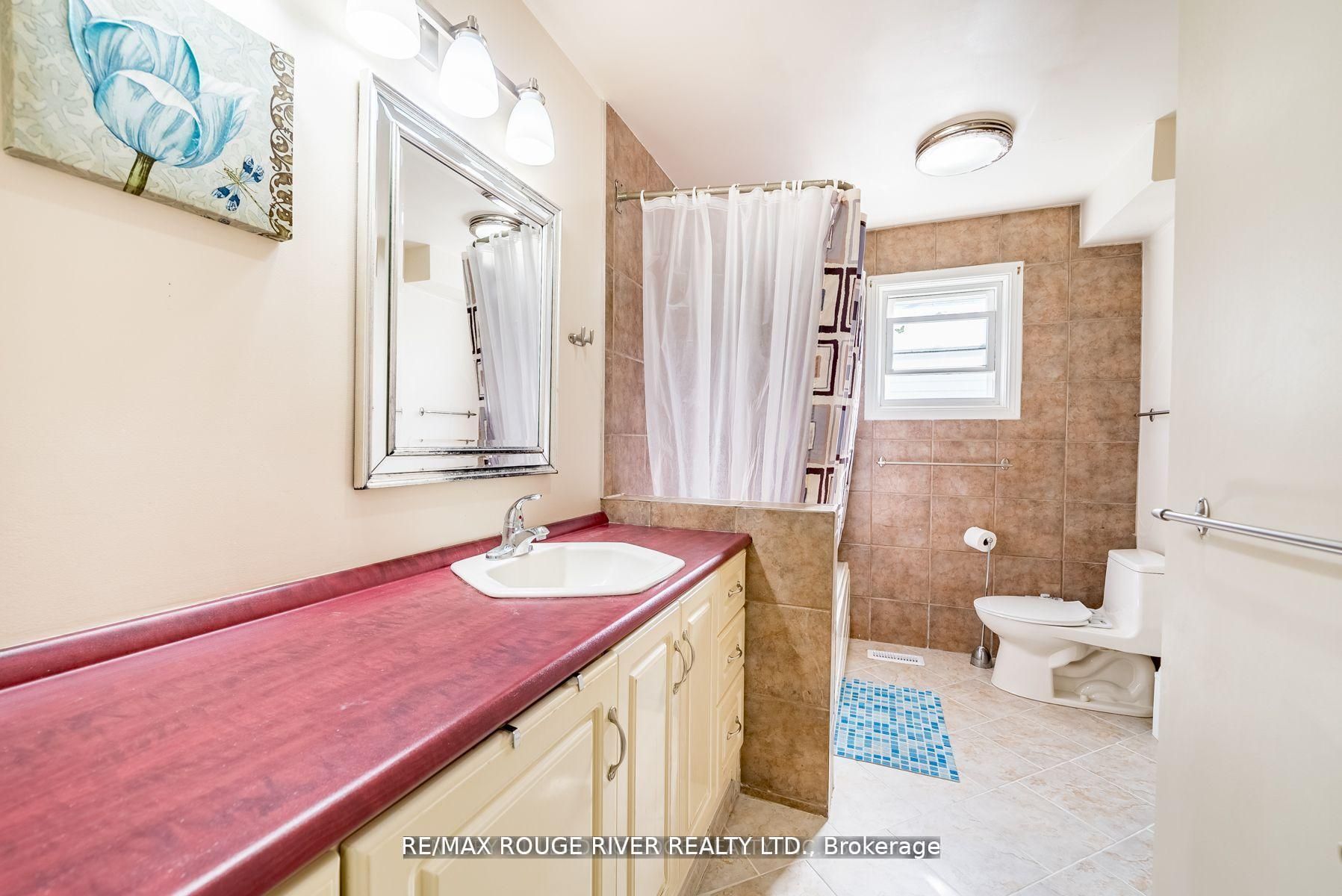 880 Castlegrove Avenue Property Photo 25