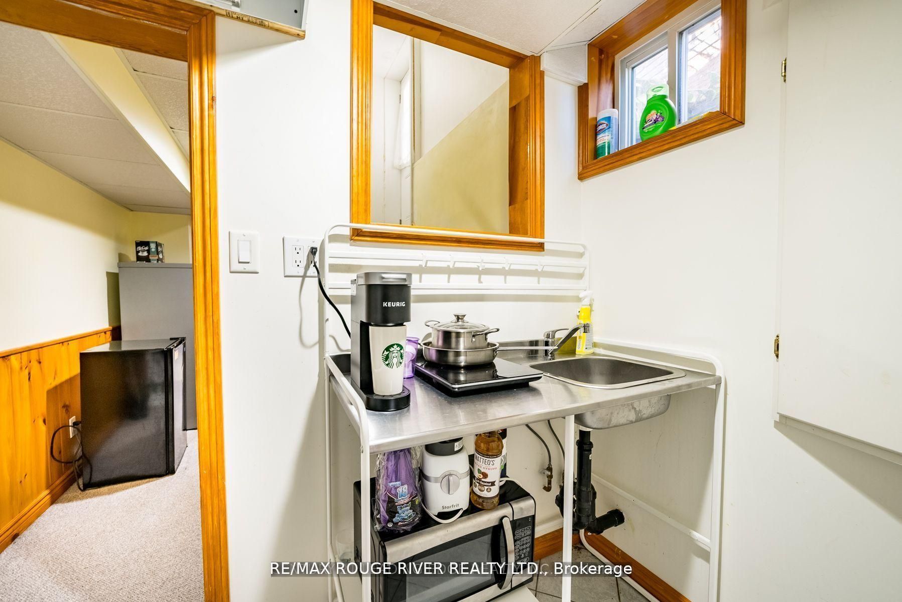 880 Castlegrove Avenue Property Photo 28