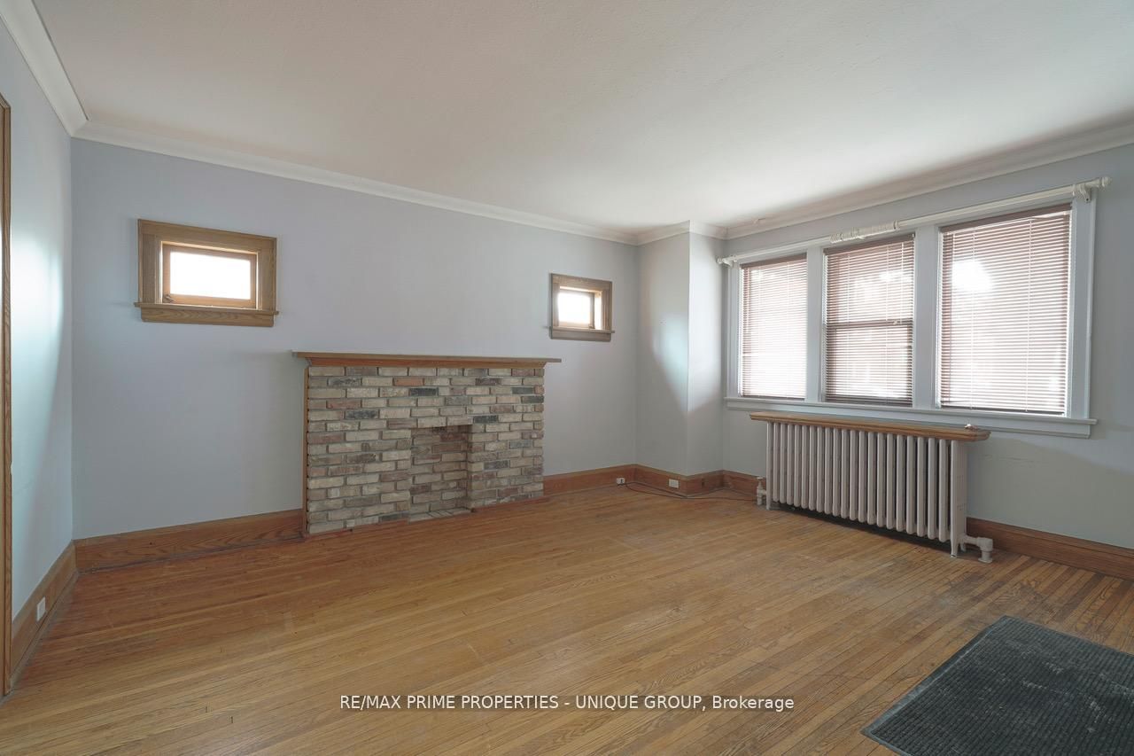 1 Bonfield Avenue Main Property Photo 3