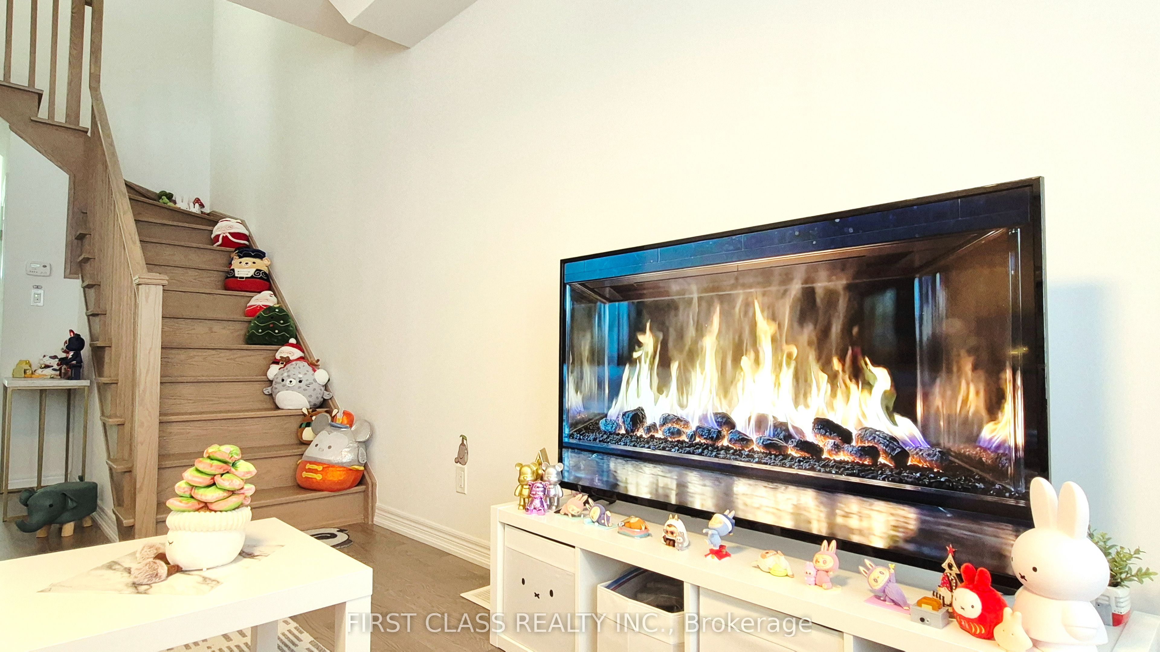 52 Sorbara Way Property Photo 21