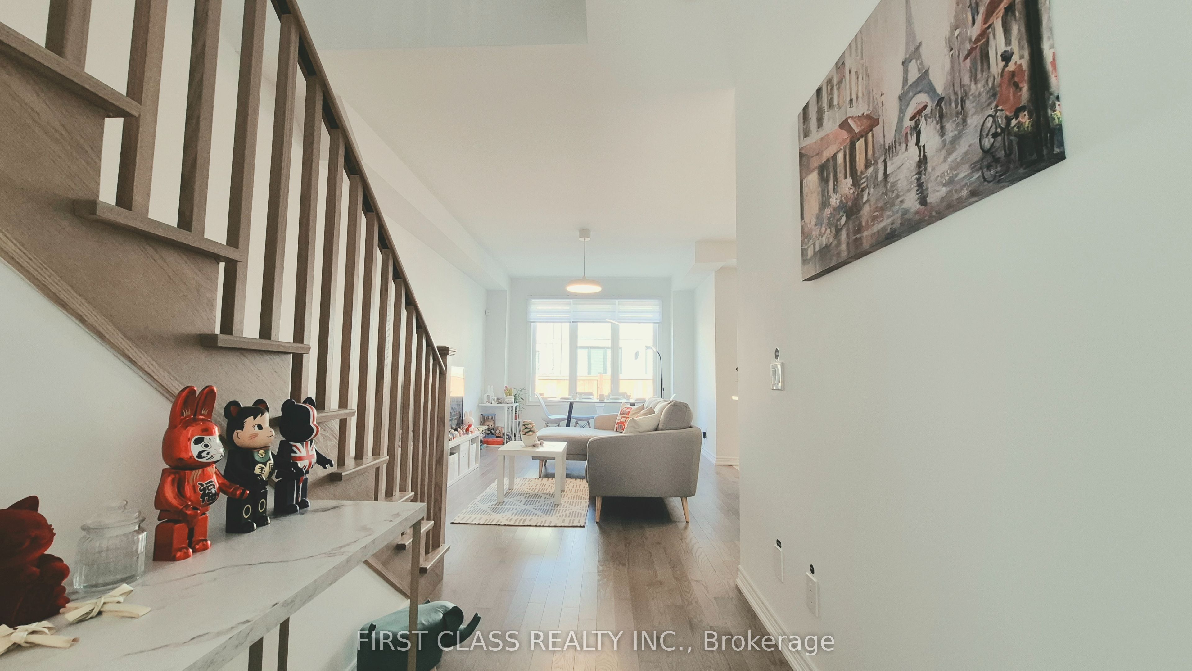 52 Sorbara Way Property Photo 27