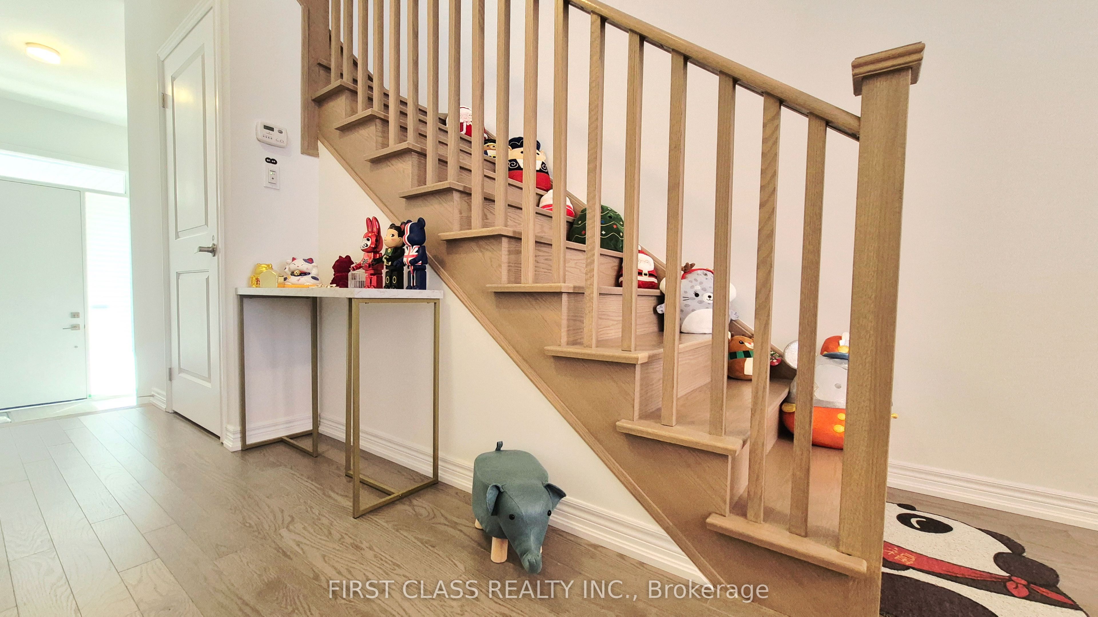 52 Sorbara Way Property Photo 29