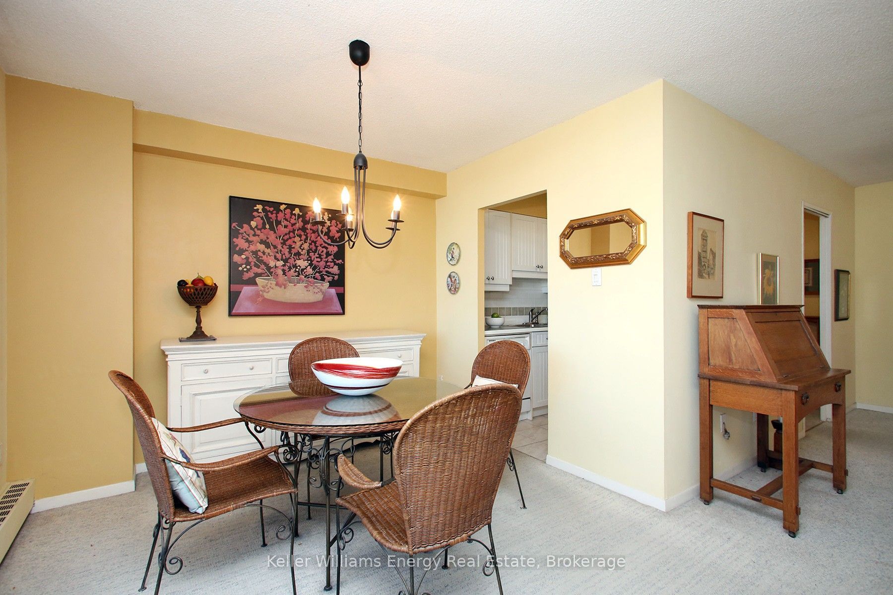 1210 Radom Street 1209 Property Photo 4