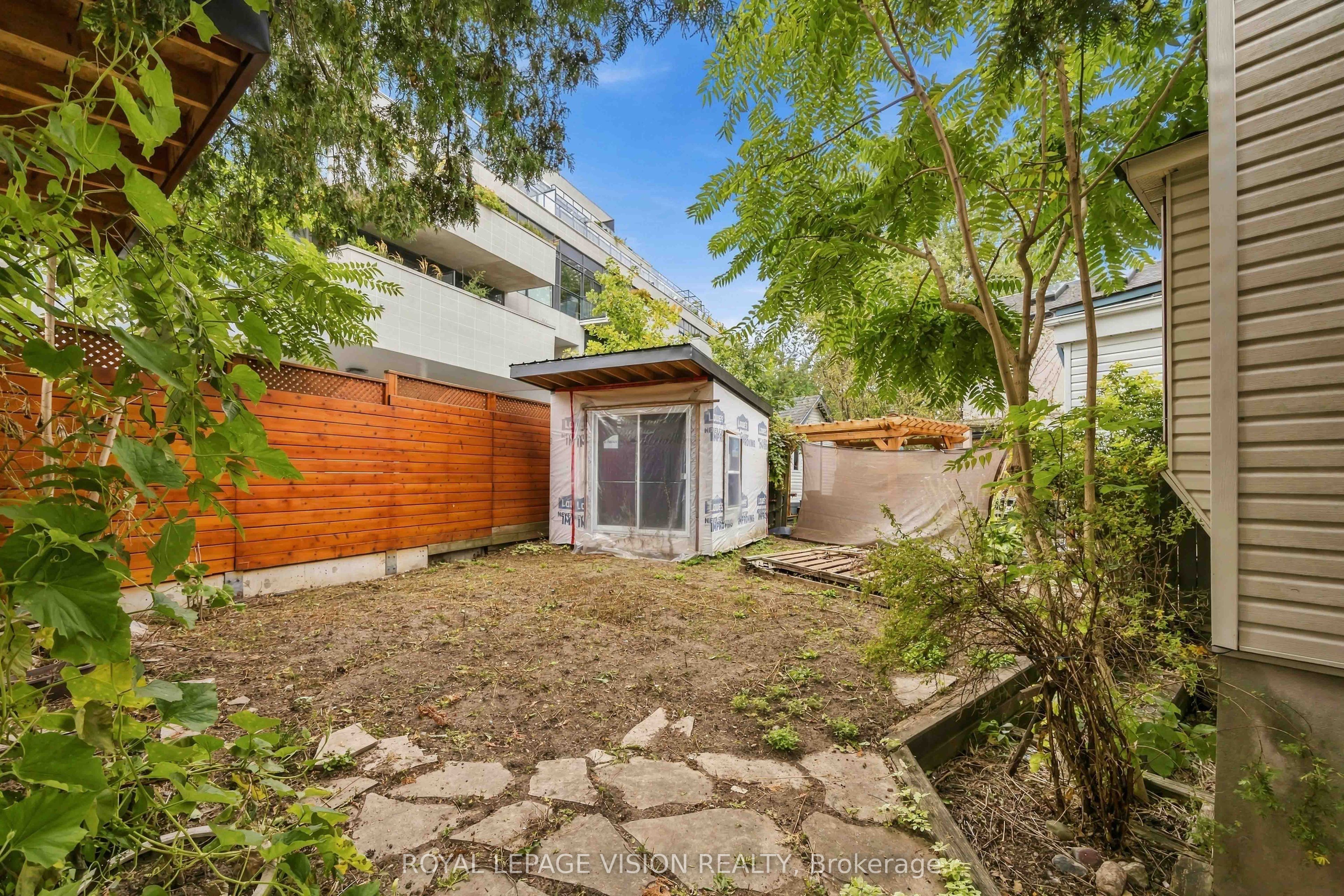9 East Road Property Photo 28