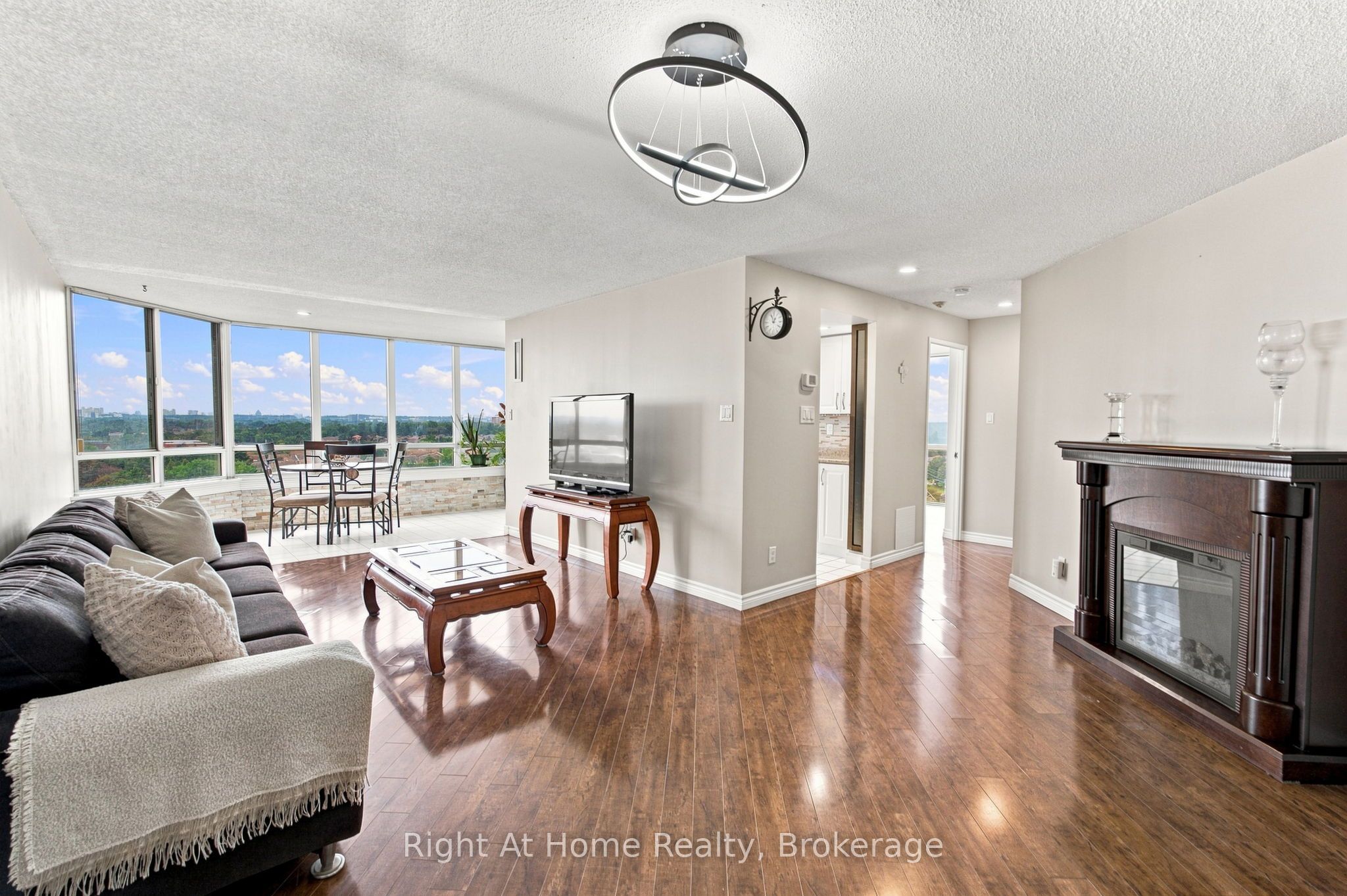 11753 Sheppard Avenue E 1215 Property Photo 2