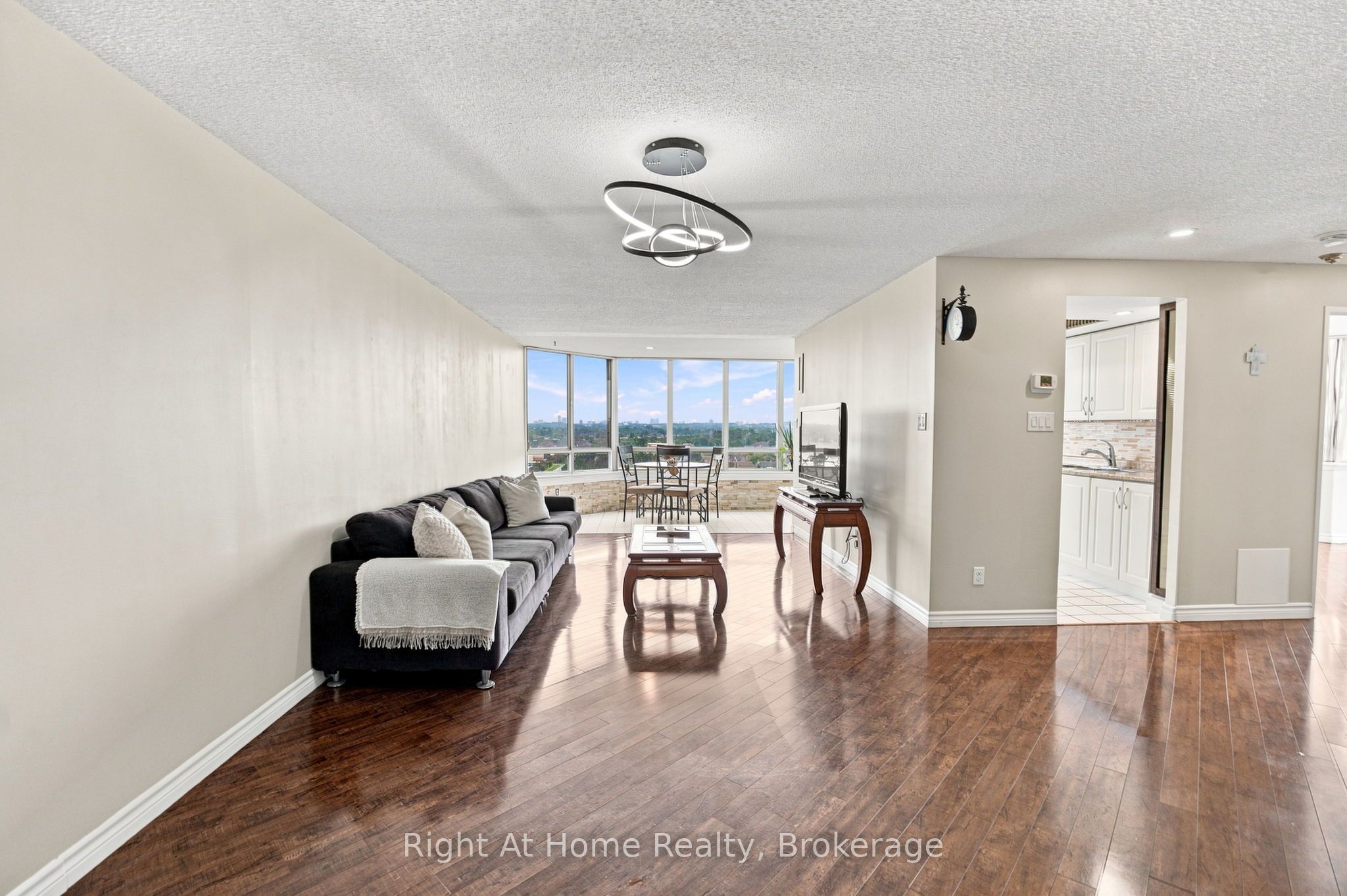 11753 Sheppard Avenue E 1215 Property Photo 7
