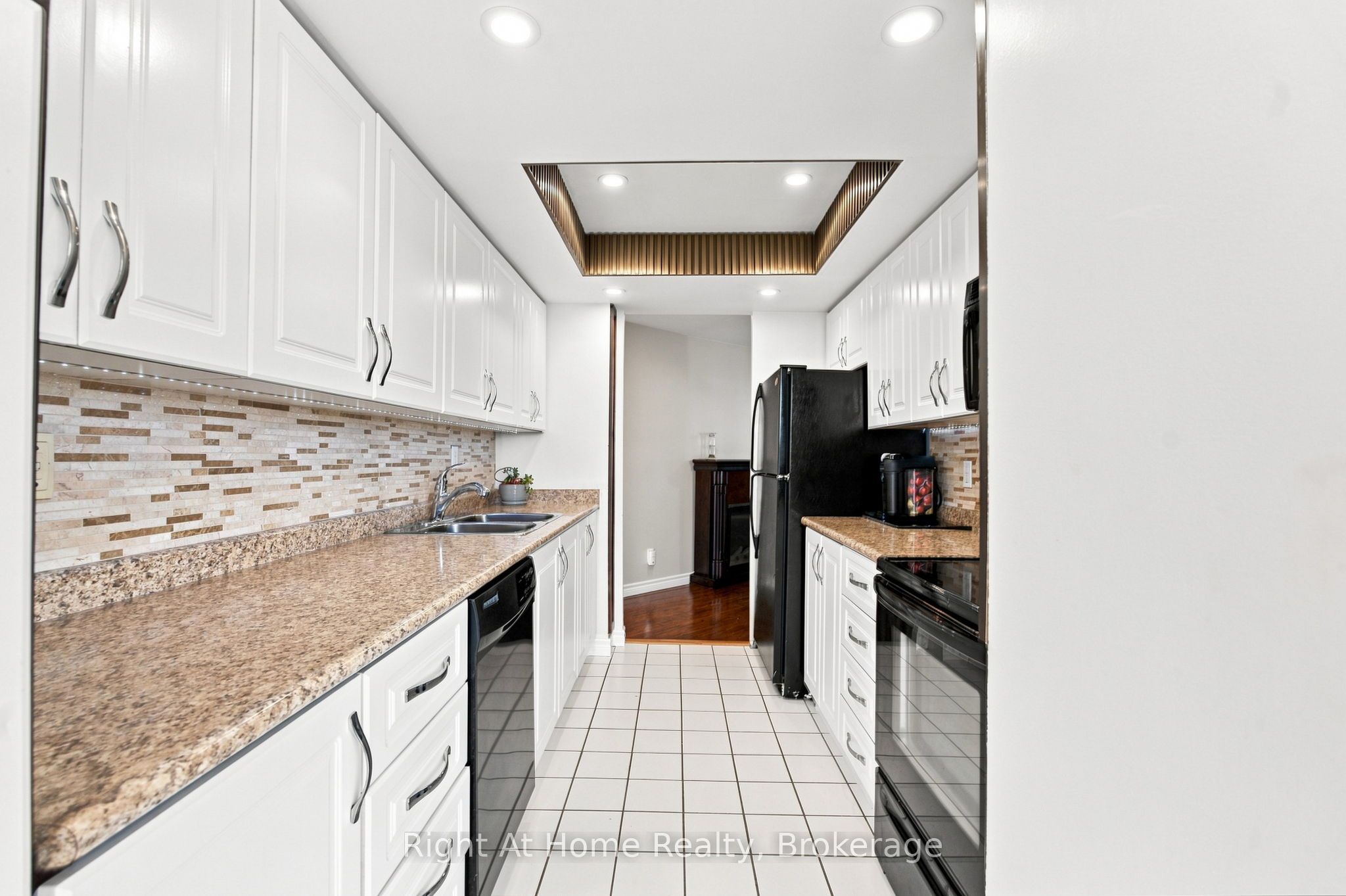 11753 Sheppard Avenue E 1215 Property Photo 13