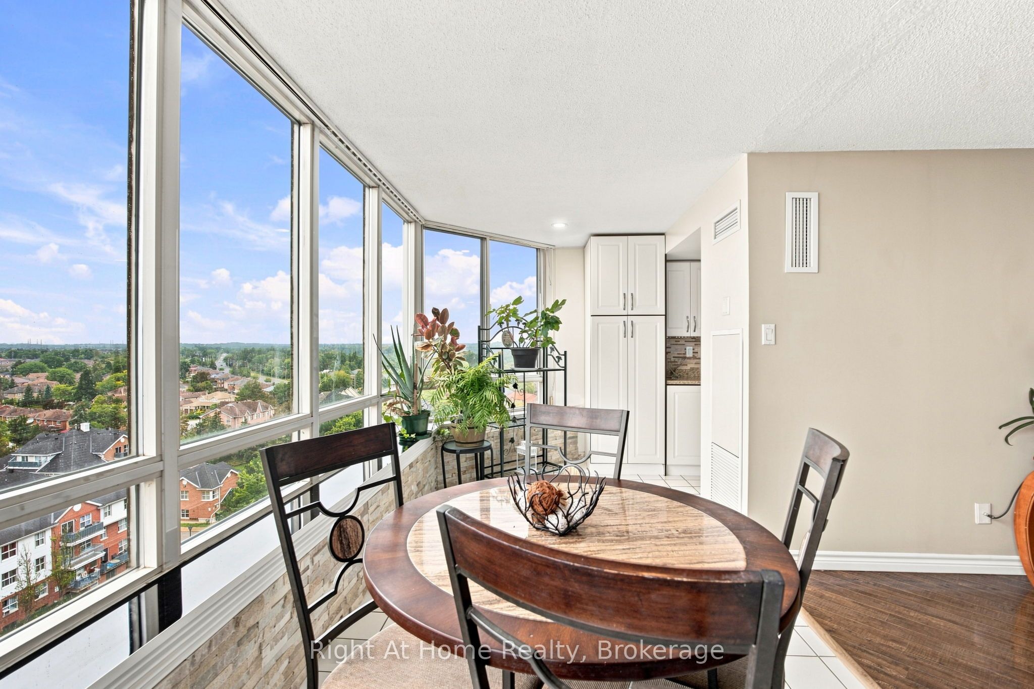 11753 Sheppard Avenue E 1215 Property Photo 18