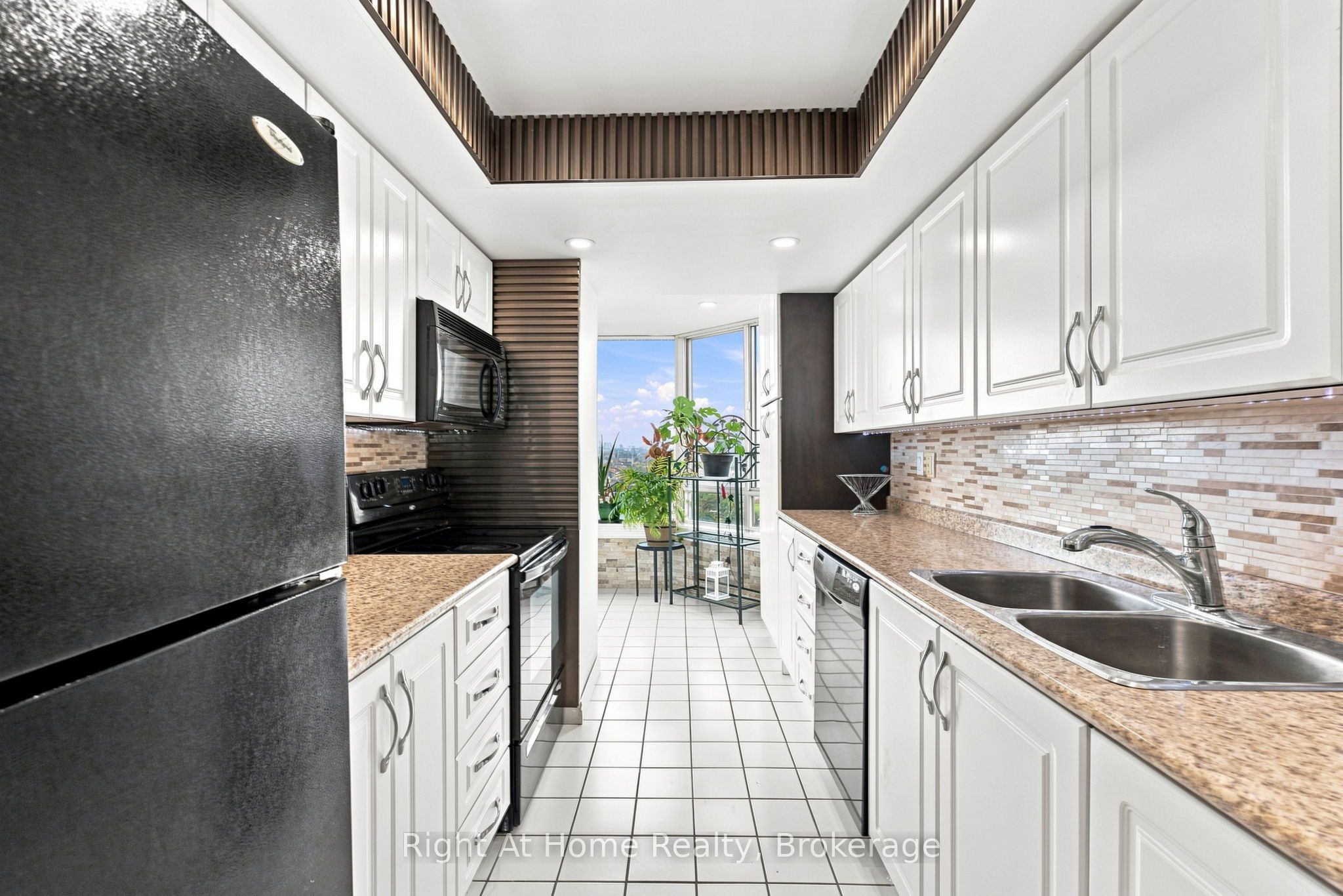 11753 Sheppard Avenue E 1215 Property Photo 22